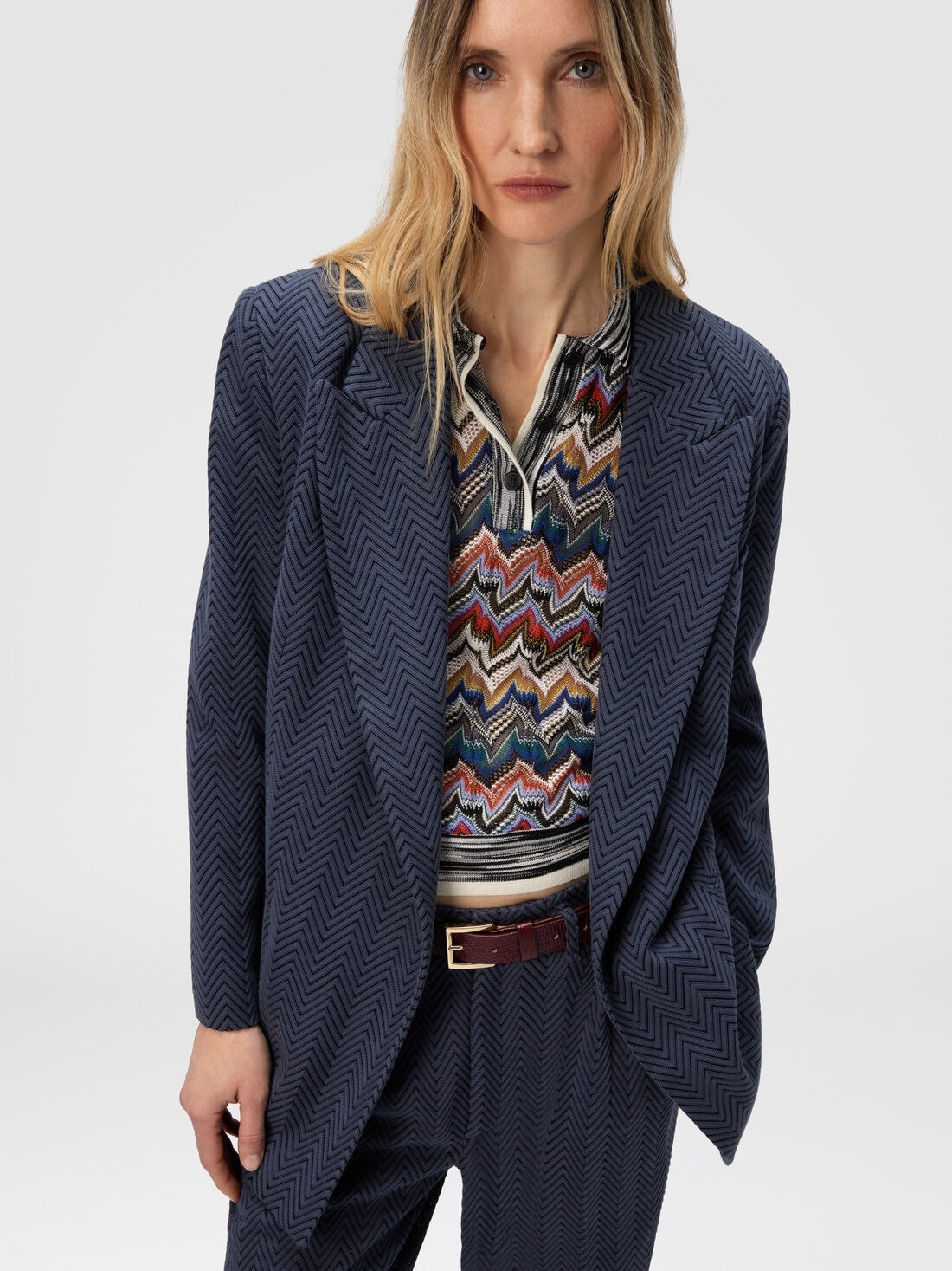 Single-Breasted Blazer with Zigzag Pattern - 4