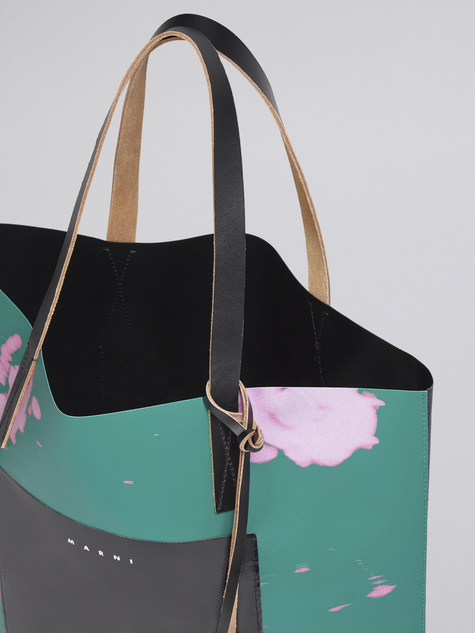GREEN FADED ROSES PRINT PVC BAG - 4
