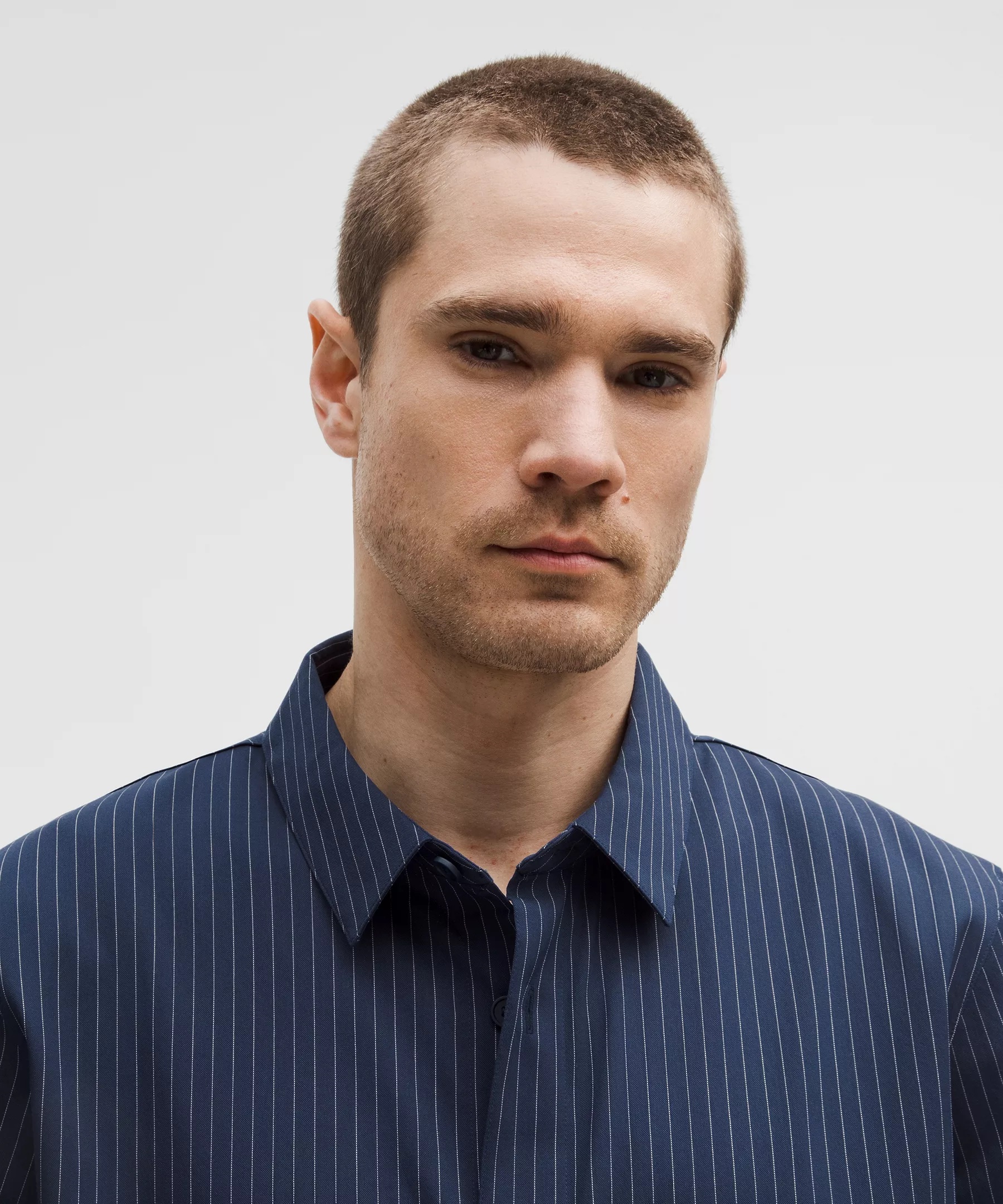 Relaxed-Fit Short-Sleeve Button Up Shirt - 4
