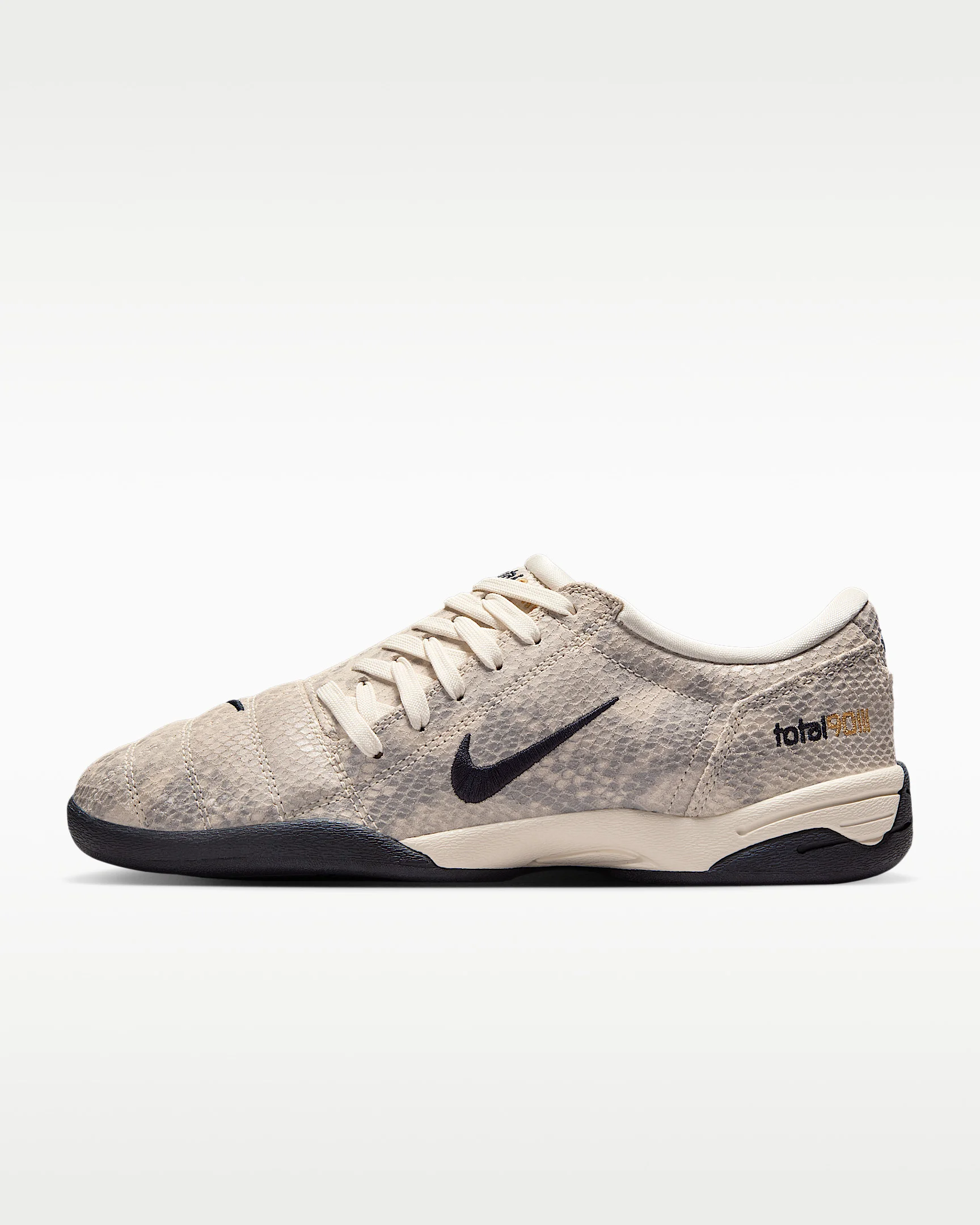 Nike Total 90 SE Women's Shoes - 1