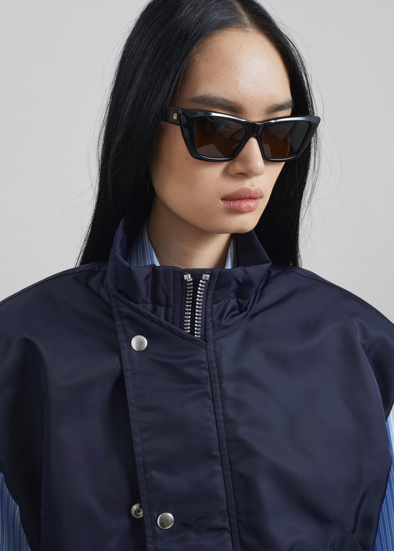 Aysen Sleeveless Bomber Jacket - Navy 5