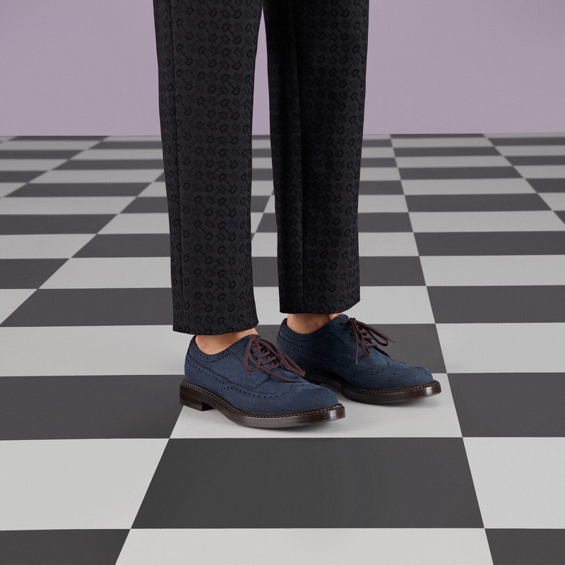 Men's lace-up shoe with brogue details 3