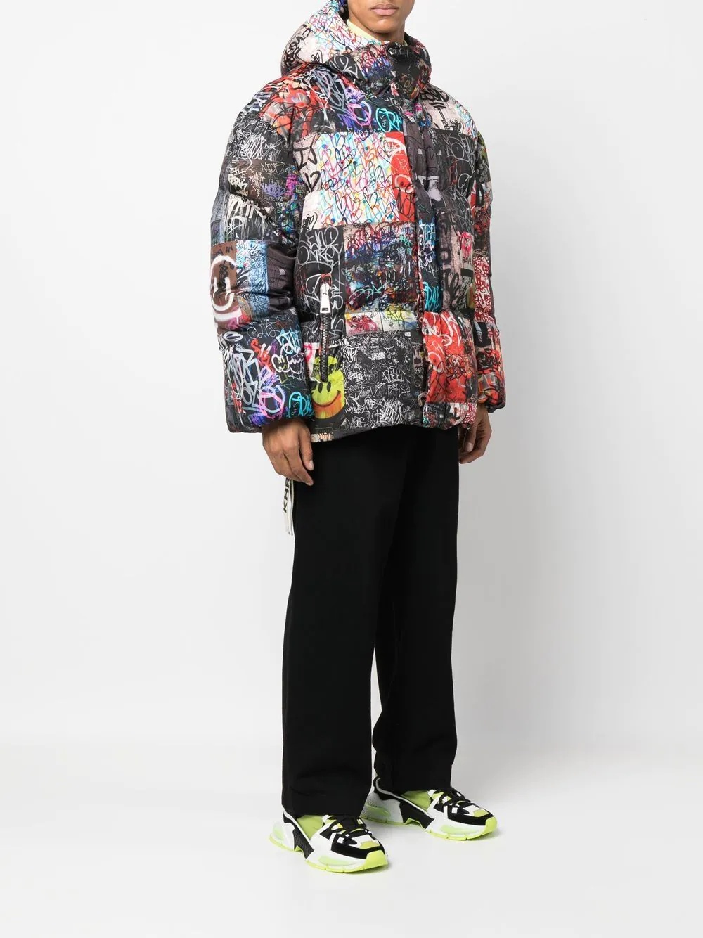 graffiti-print down puffer jacket - 3