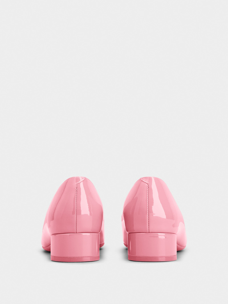 Roger Vivier Ballerinas in patent leather outlook
