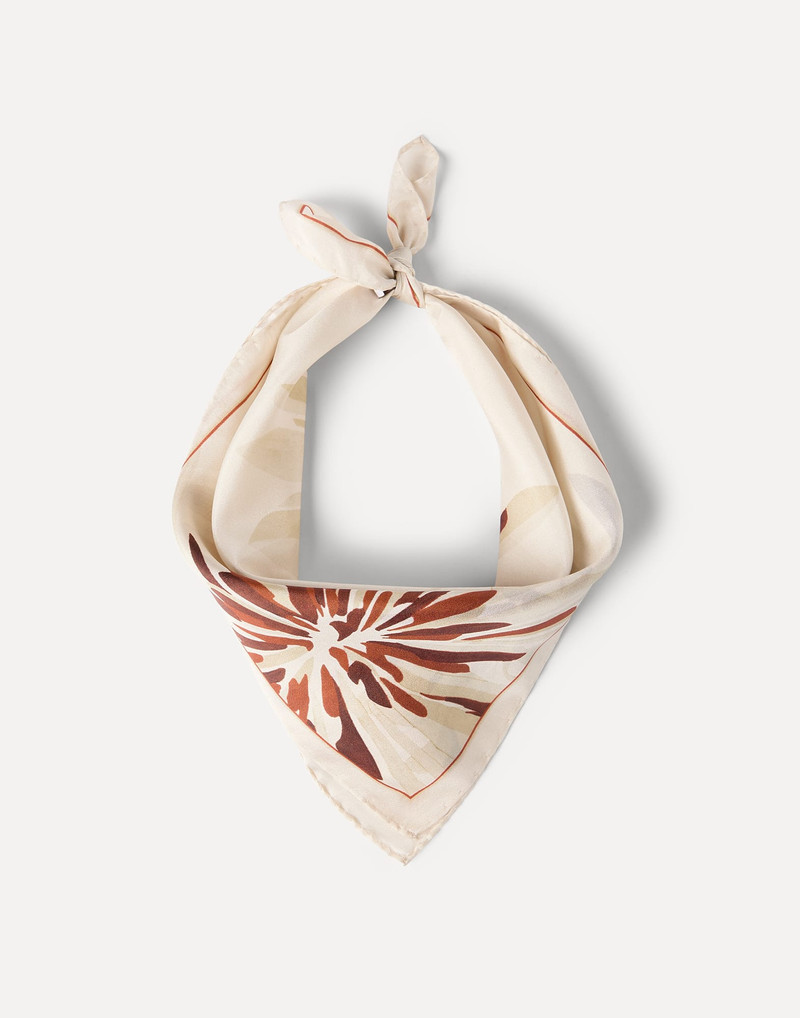 Silk bloom print pongee foulard 1