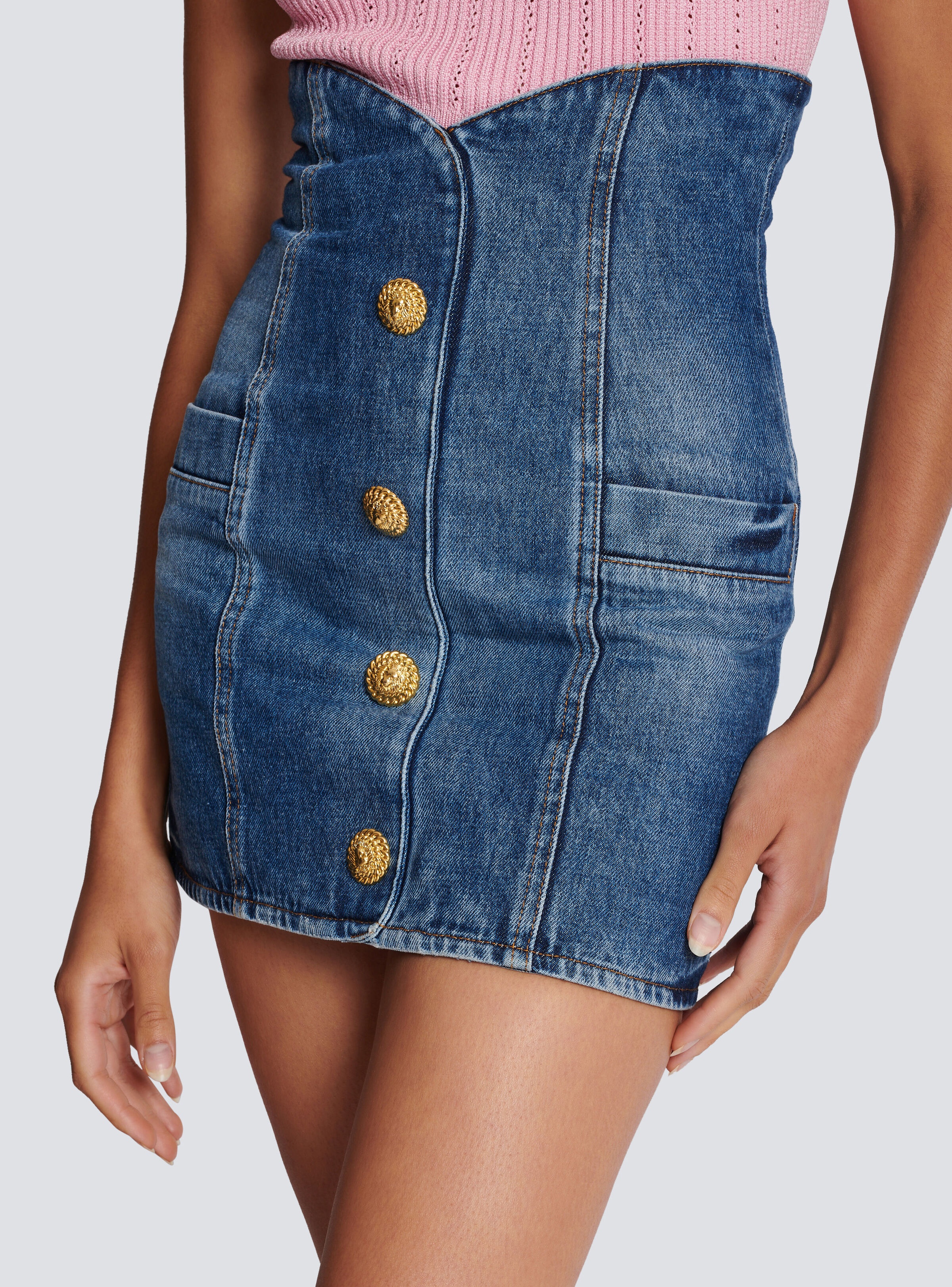 Denim tulip skirt with buttons - 7