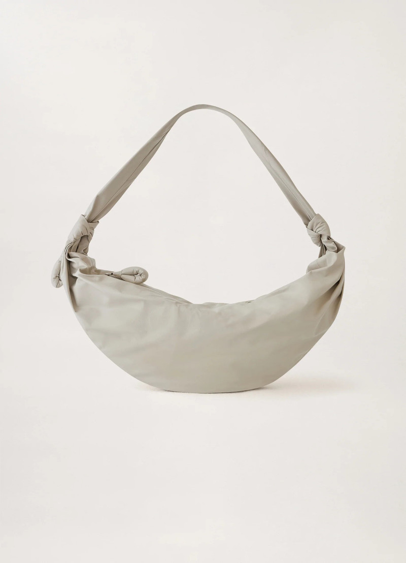 LARGE SOFT CROISSANT
PAPER LEATHER 3