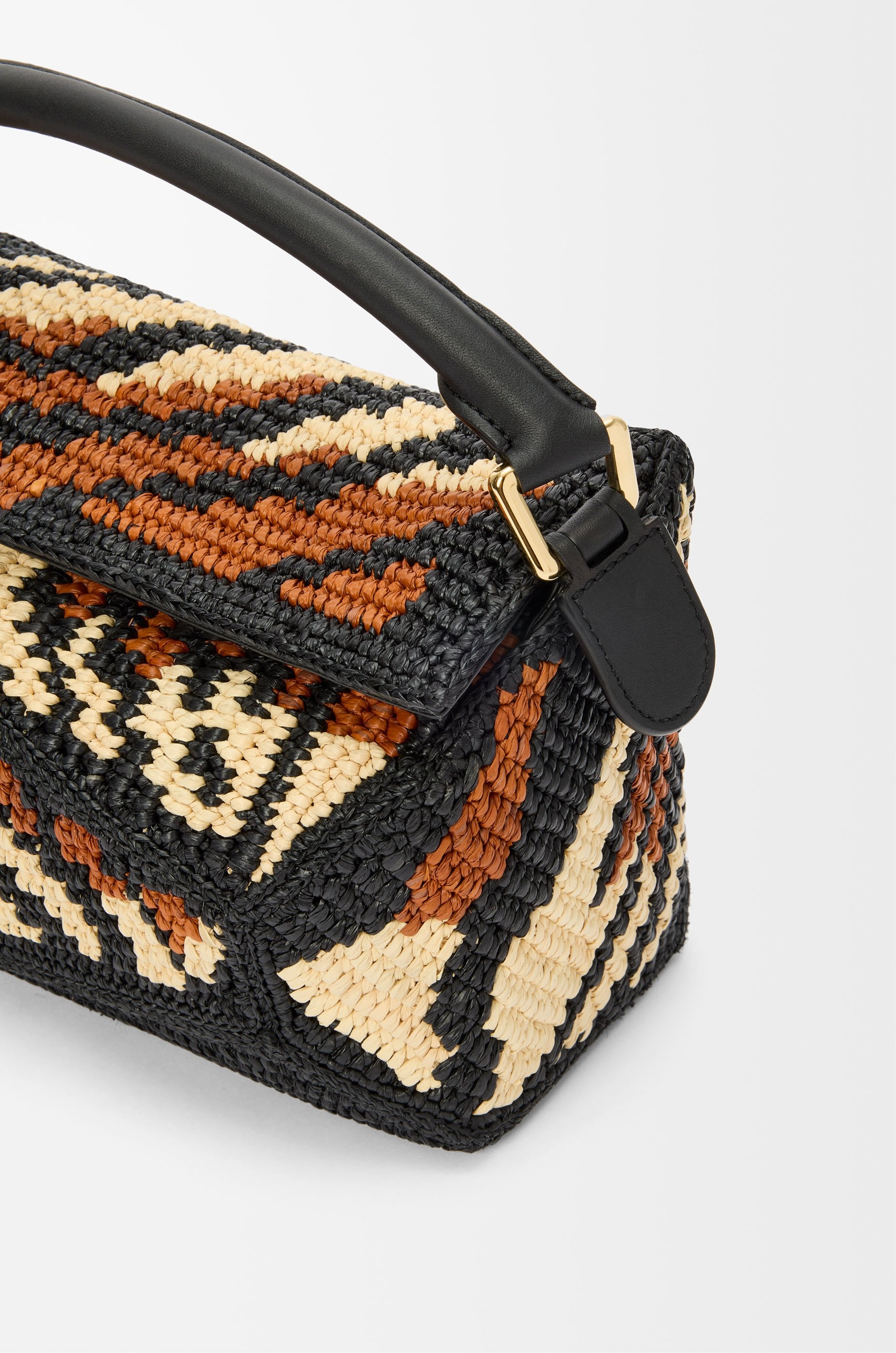 Small Puzzle Edge bag in raffia and calfskin - 10