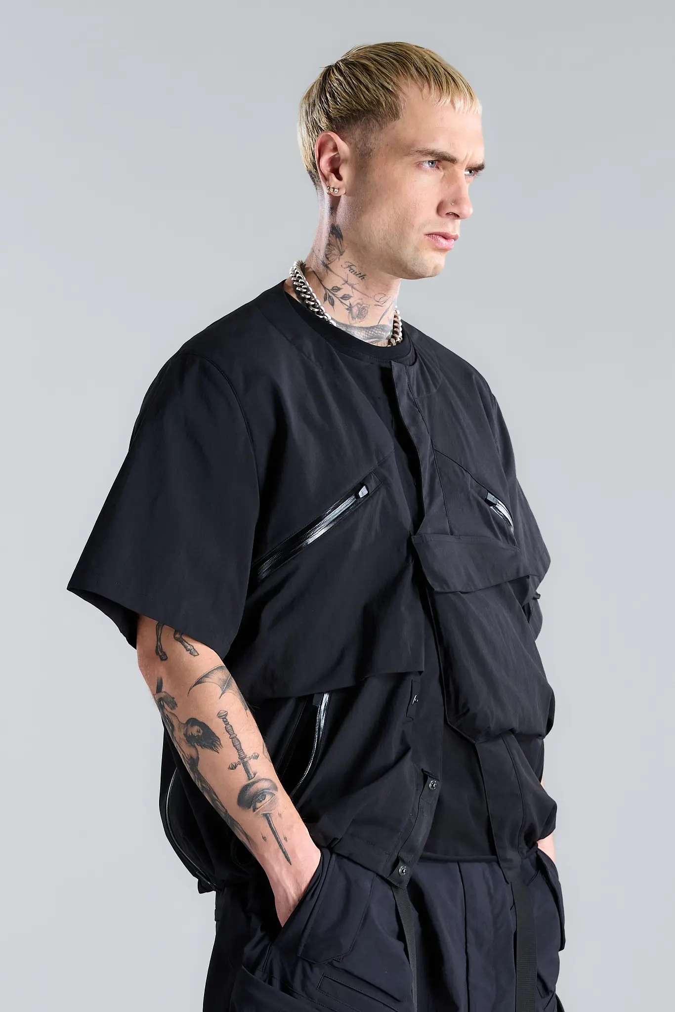 V1A-M Nylon Stretch Interops Vest Black - 9