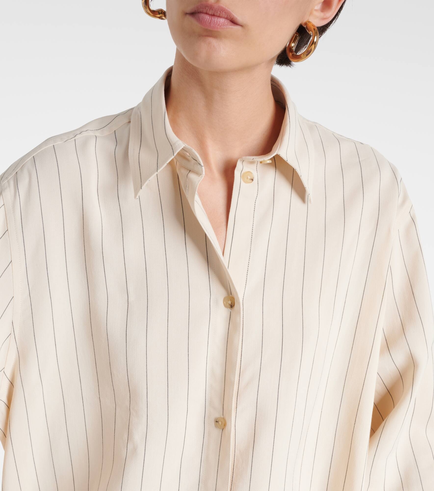 Pinstriped shirt - 4
