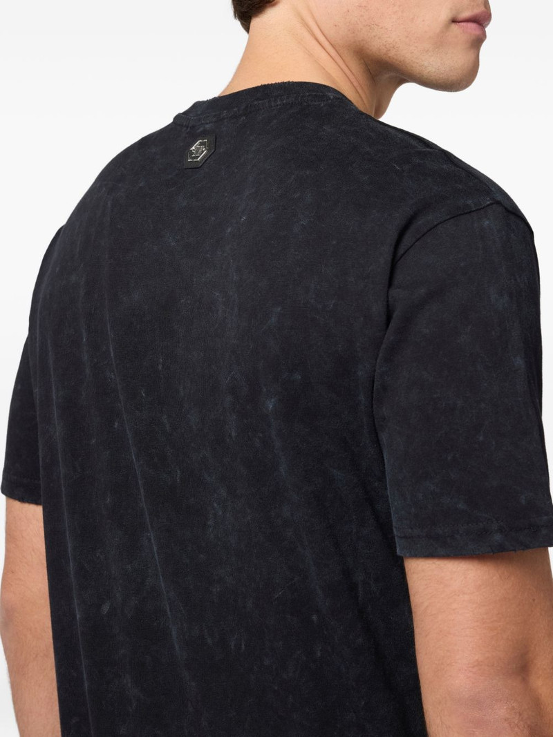 round-neck graphic T-shirt 5