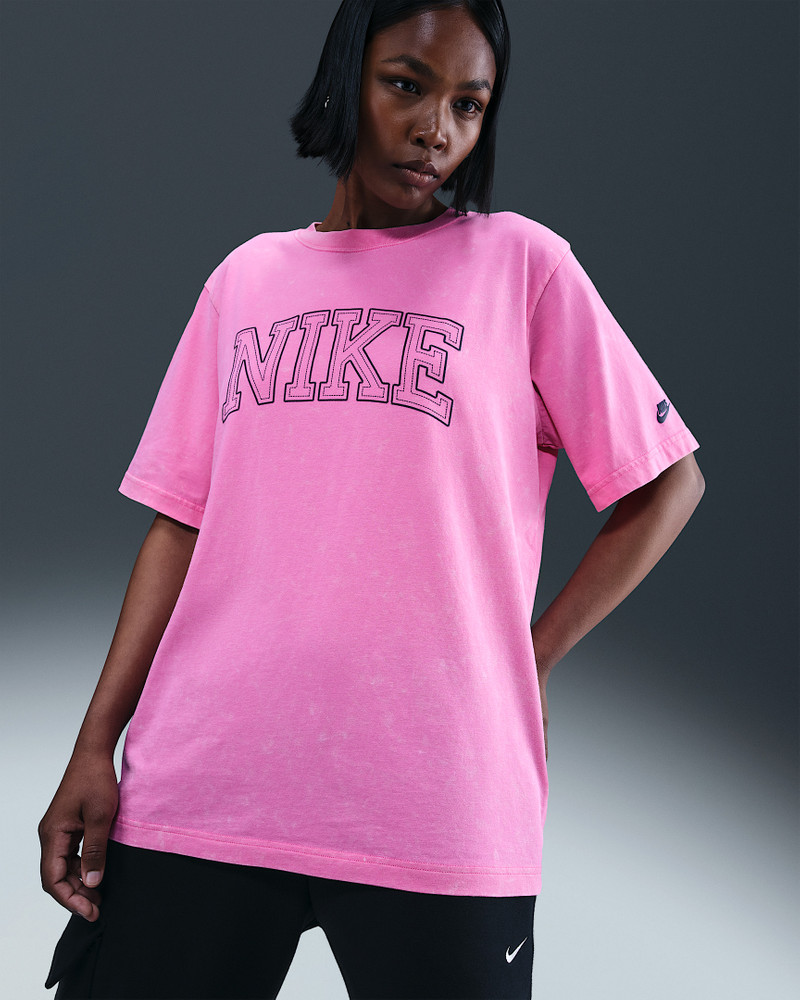 Nike Sportswear Classics Women's Loose T-Shirt 1