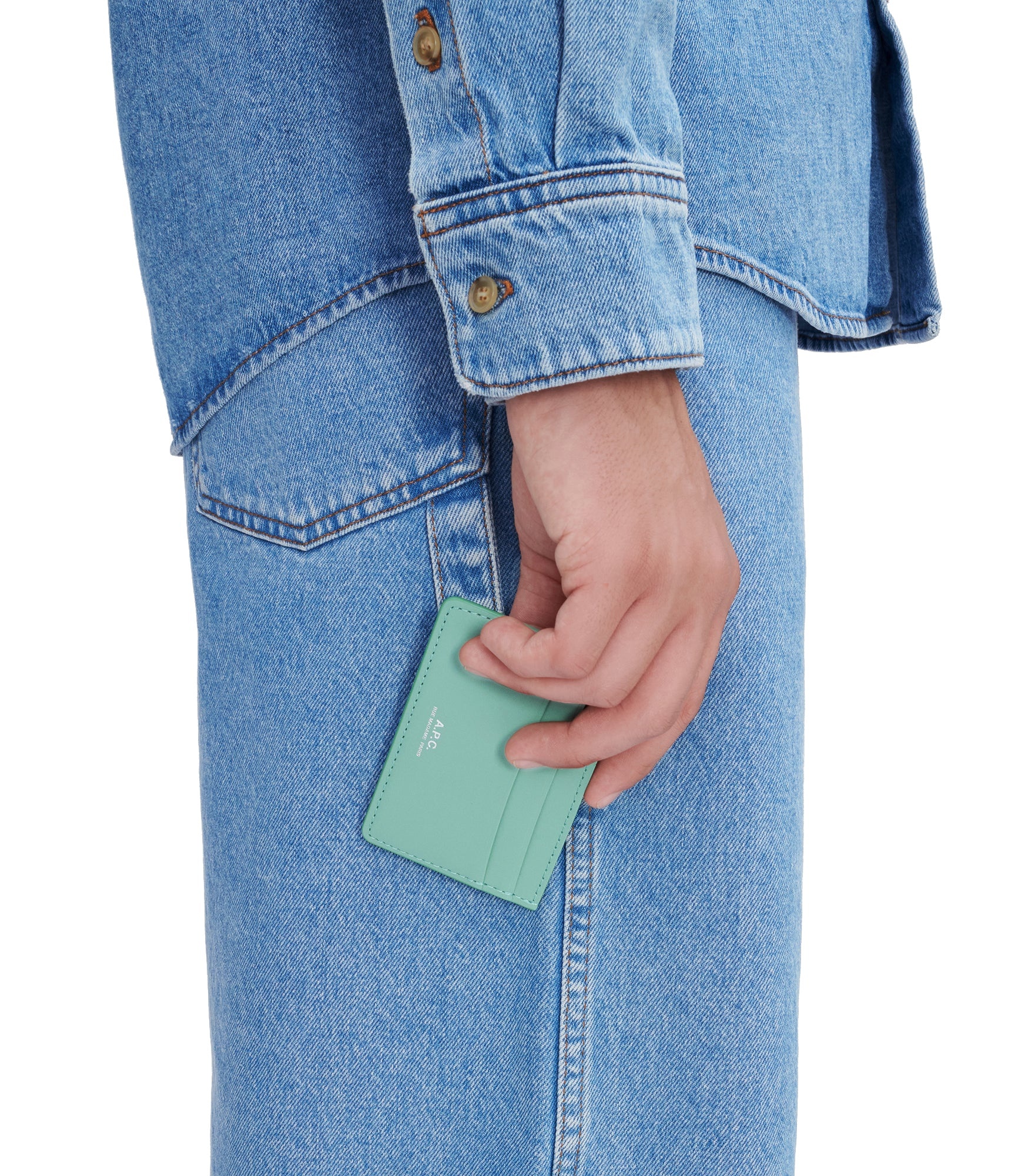 ANDRÉ CARDHOLDER - 3