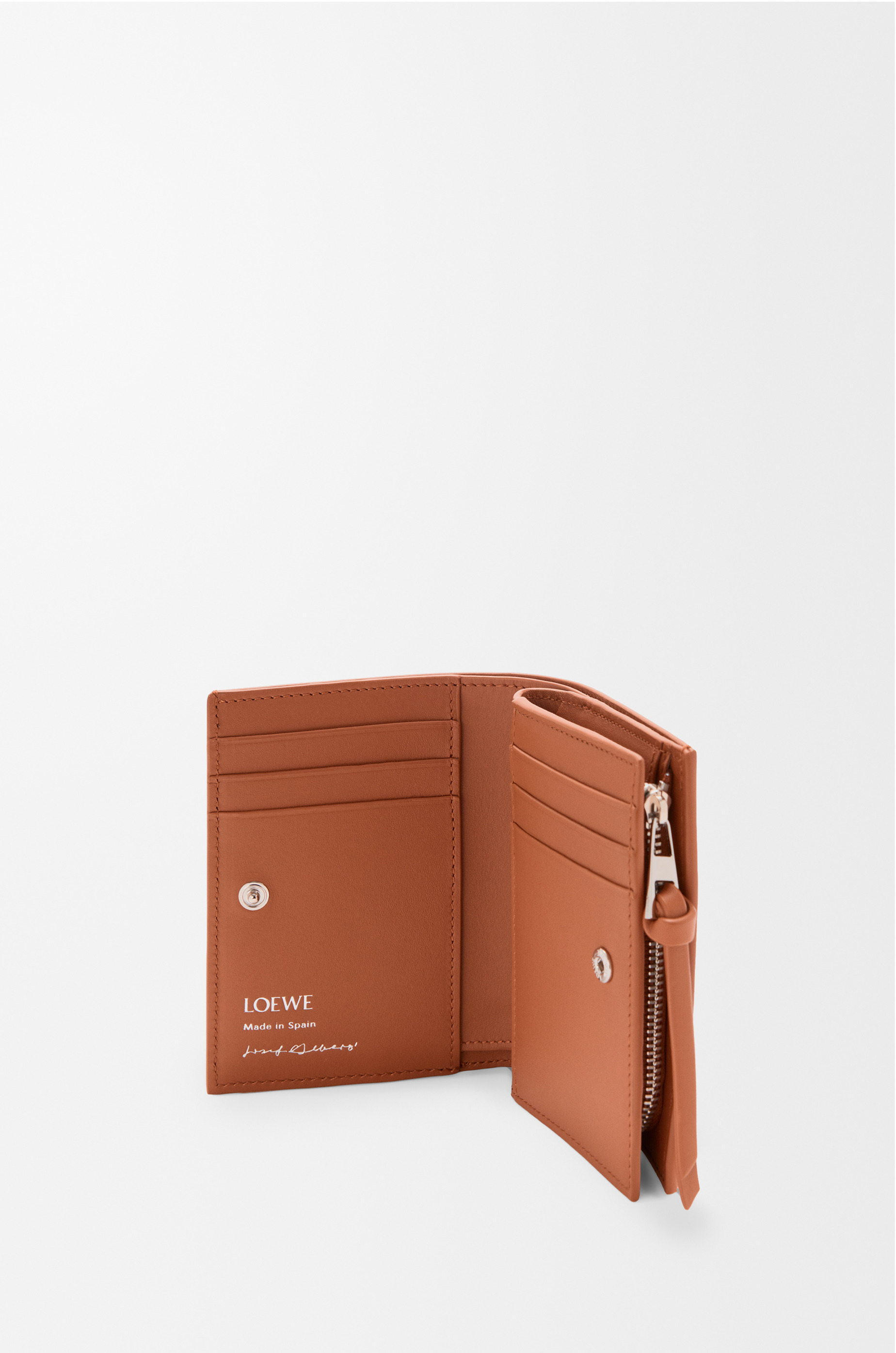 Compact wallet in nappa calfskin - 3