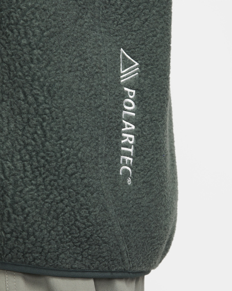 Nike ACG "Arctic Wolf" Men's Vest 6