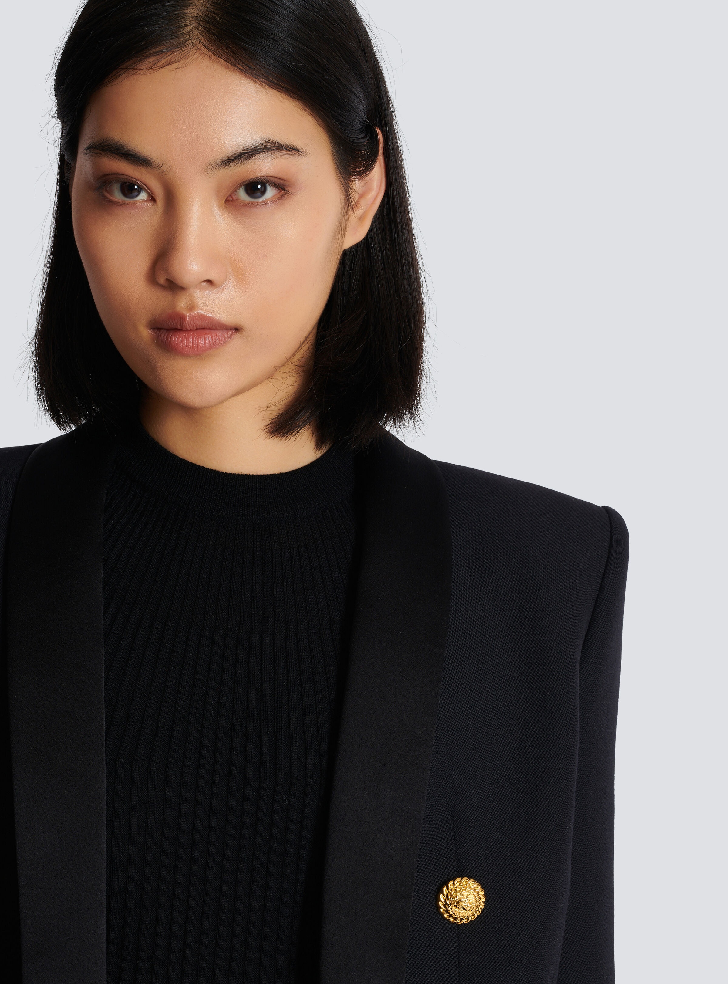 Edge-to-edge 6-button jacket - 8