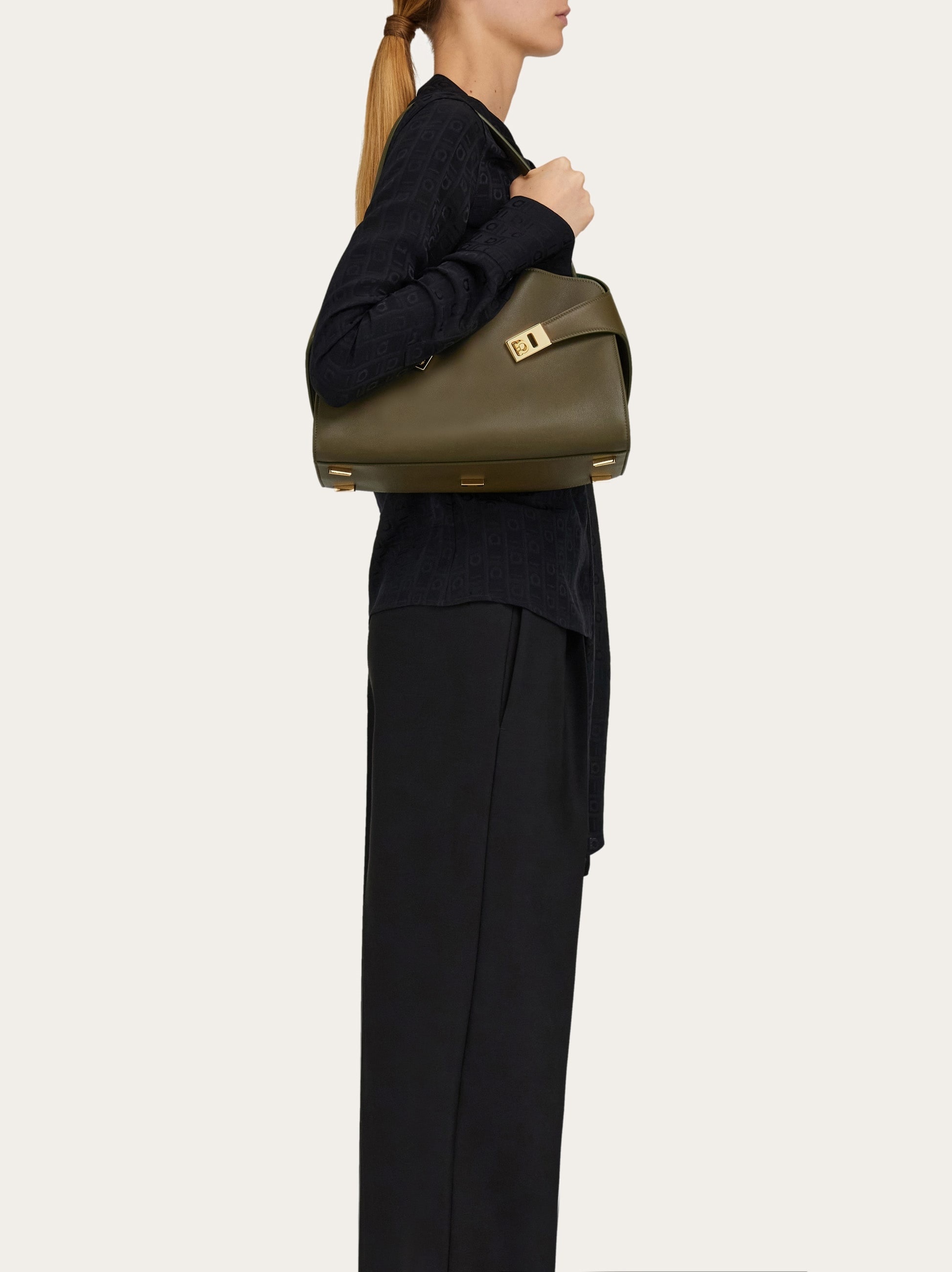 Hug Soft bicolor shoulder bag (S) - 2