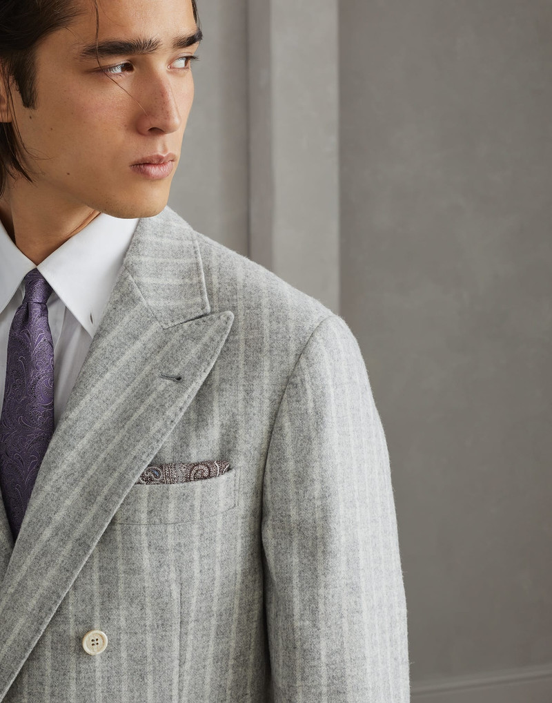 Silk pocket square with paisley design 3