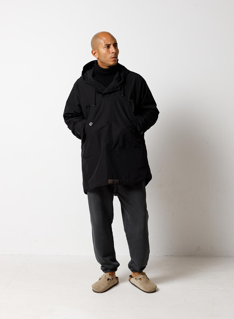 Nigel Cabourn US Smock in Black outlook