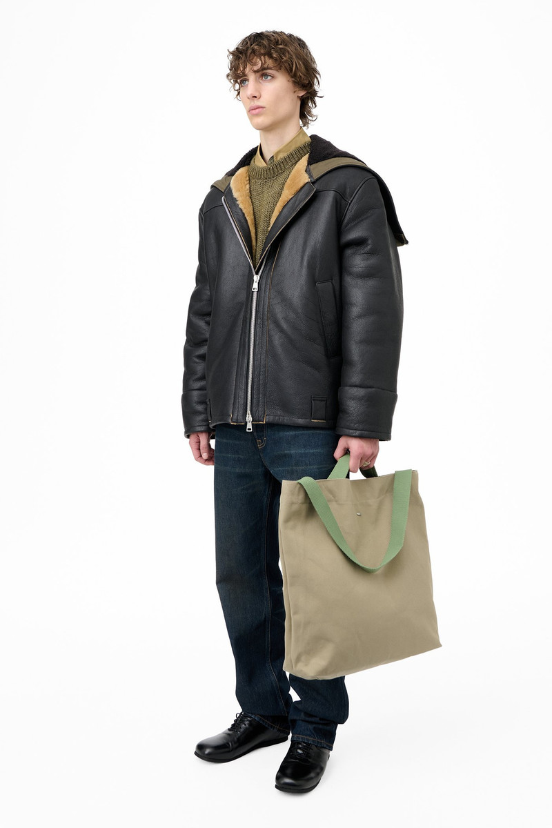 Towering Tote Cliff Grey Ultra Canvas 5