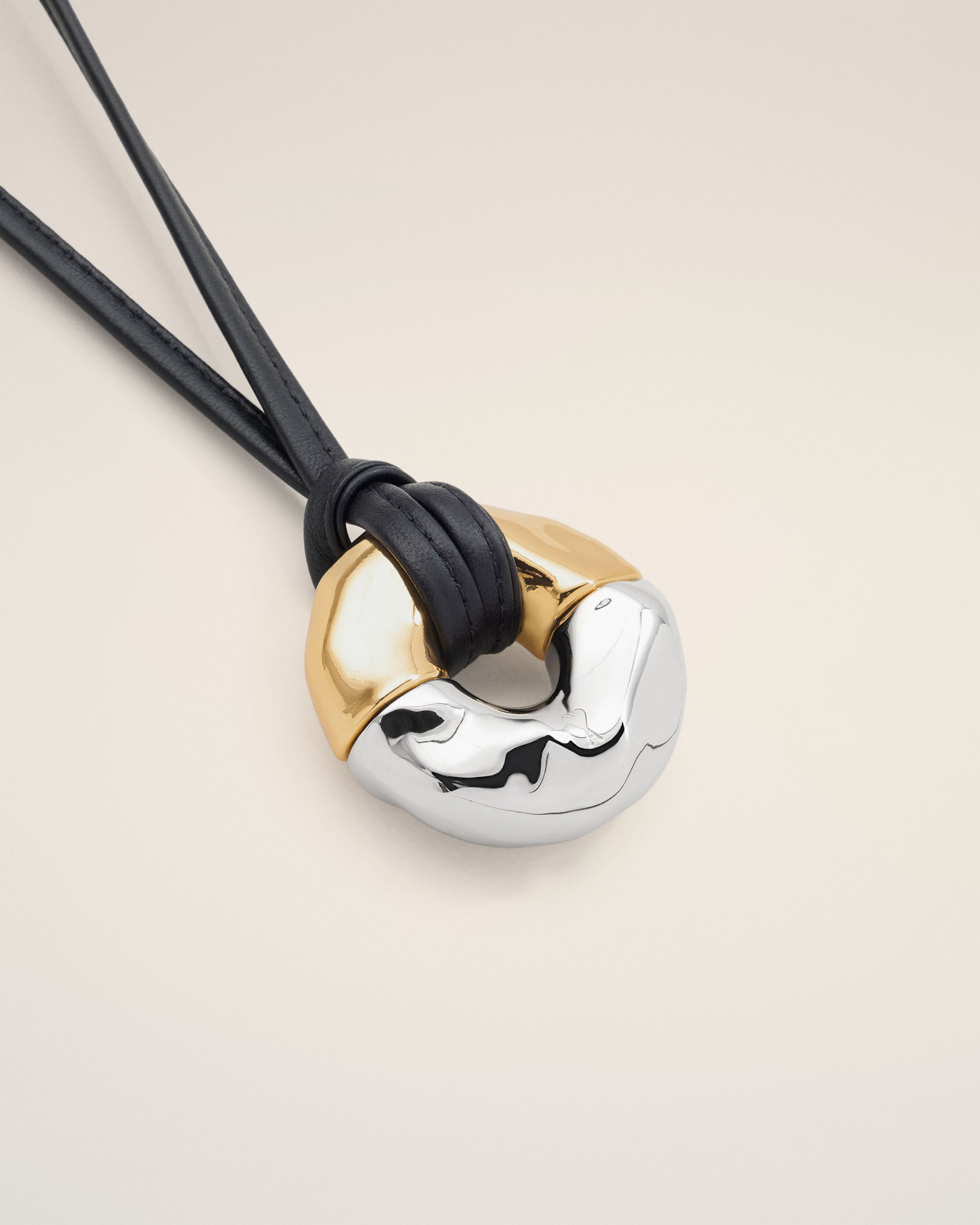 GOLD BRASS DUNE NECKLACE - 3