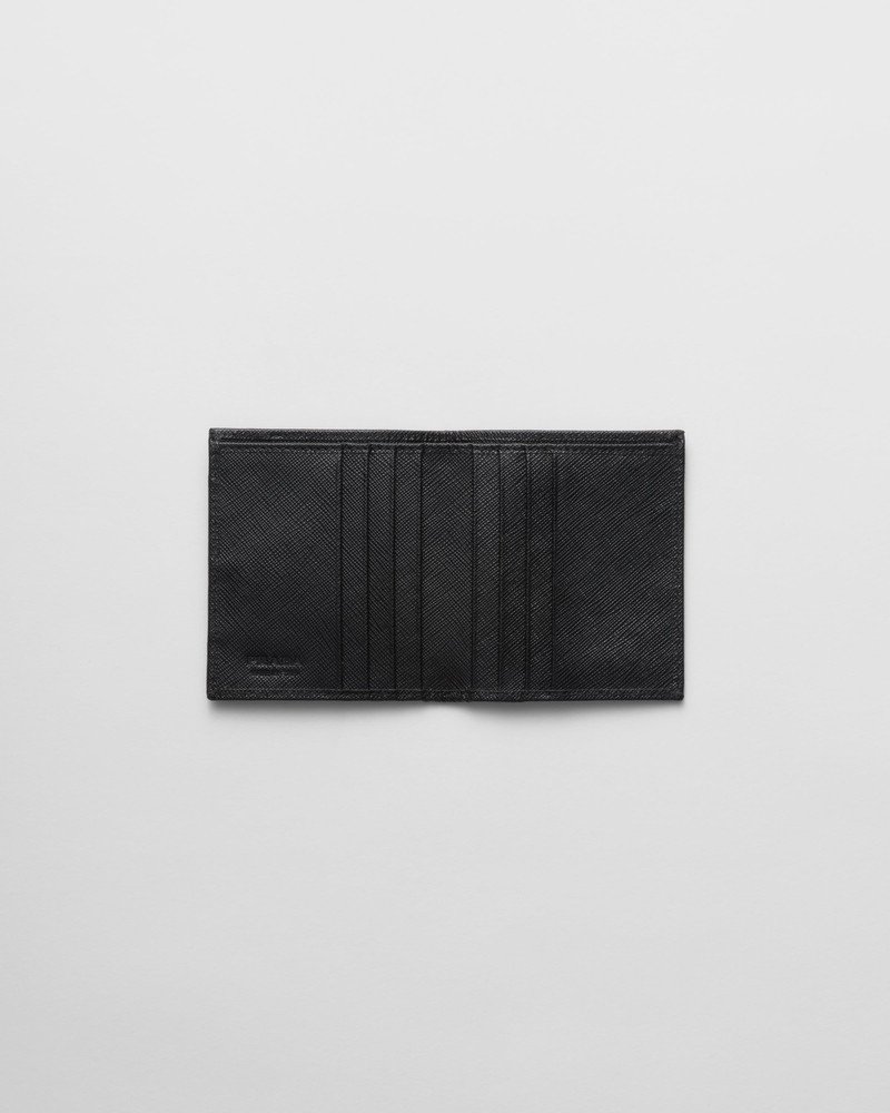 Prada Re-Nylon wallet outlook
