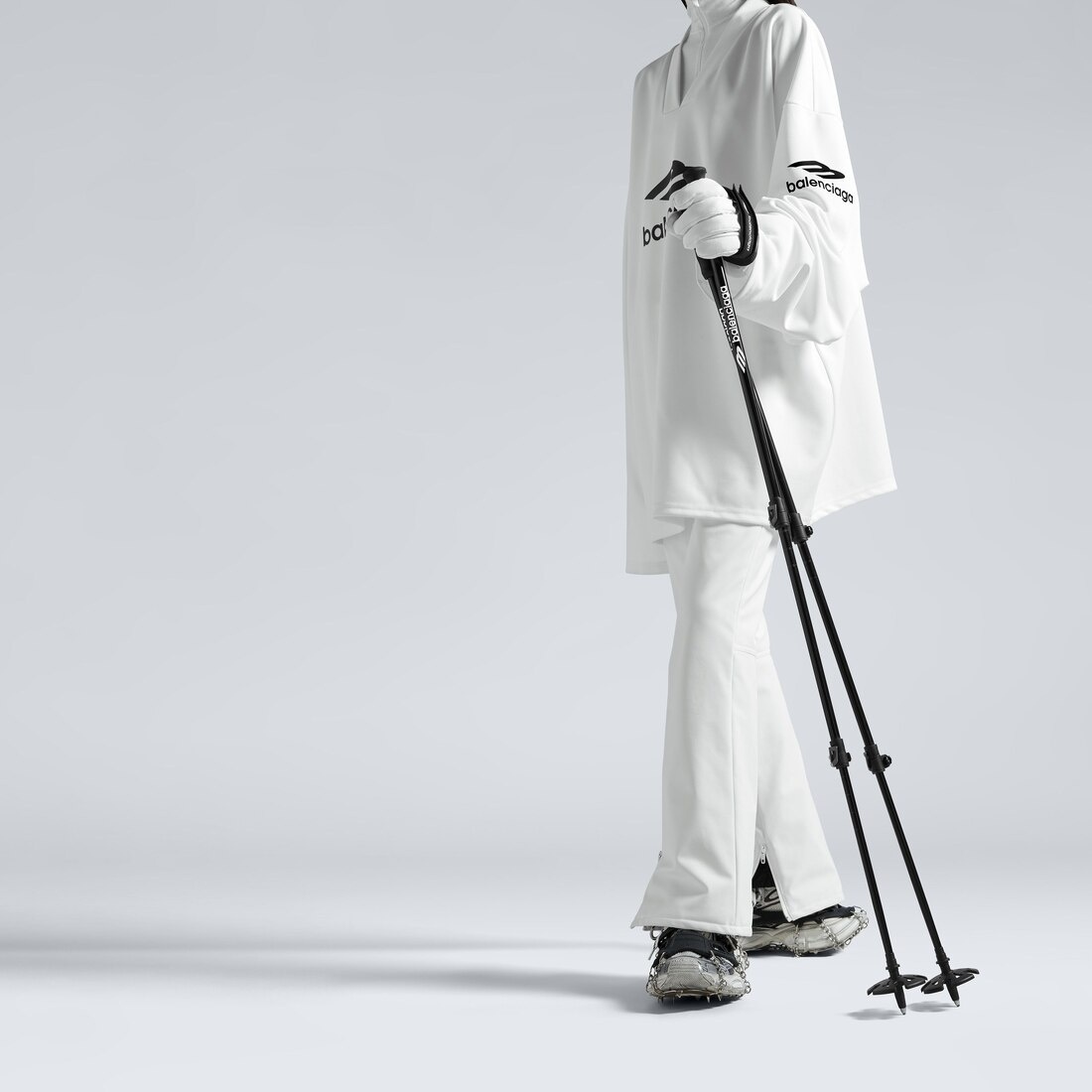 Hiking Poles in Black - 3