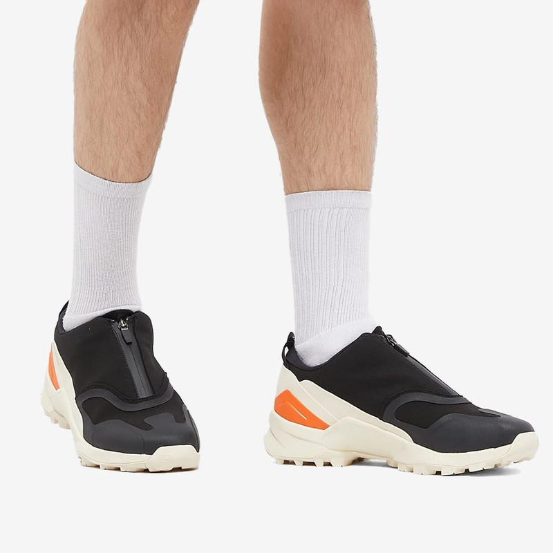 Y-3 Y-3 Swift R3 Low Gore-Tex outlook