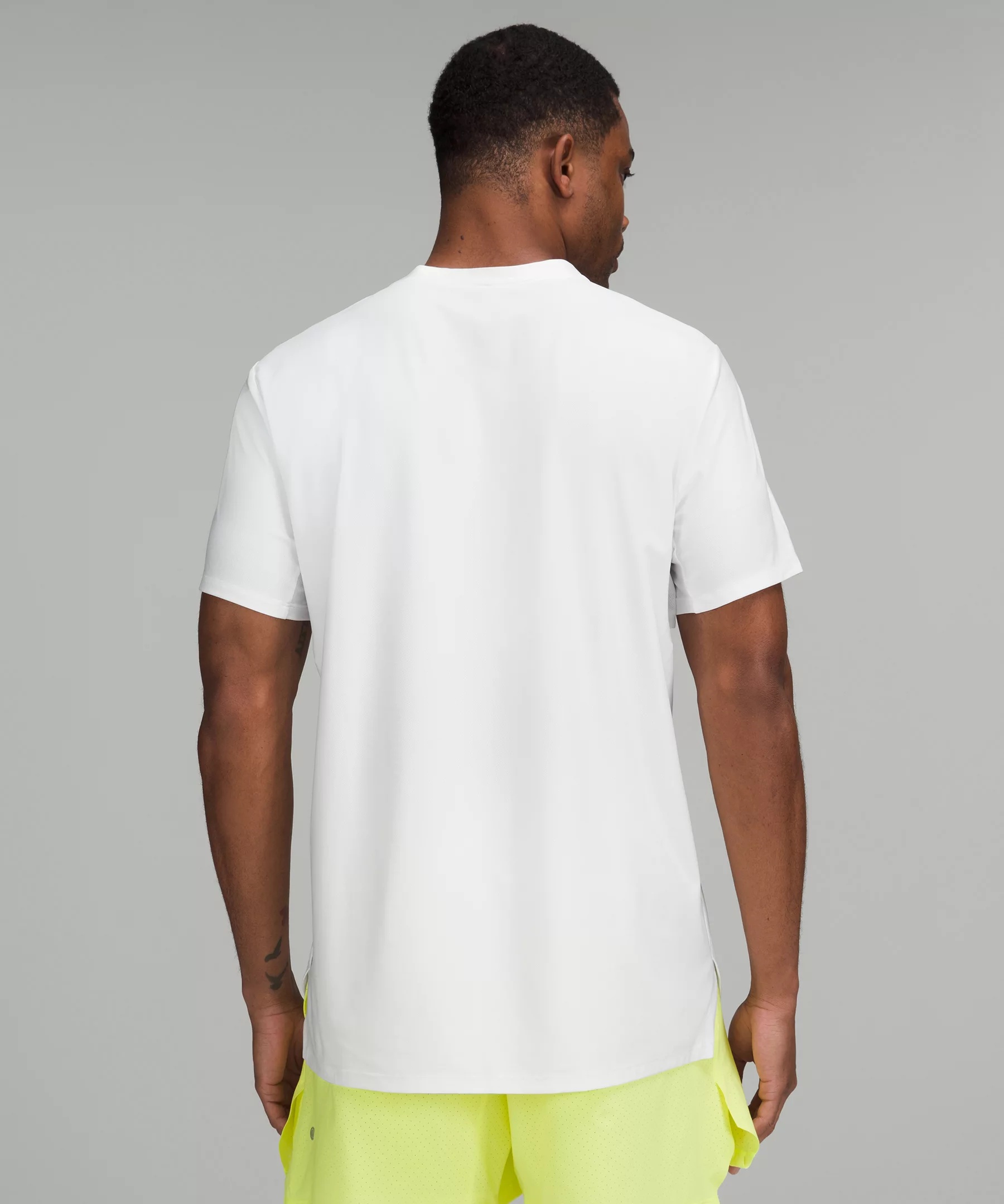 Vented Tennis Short-Sleeve Shirt - 3