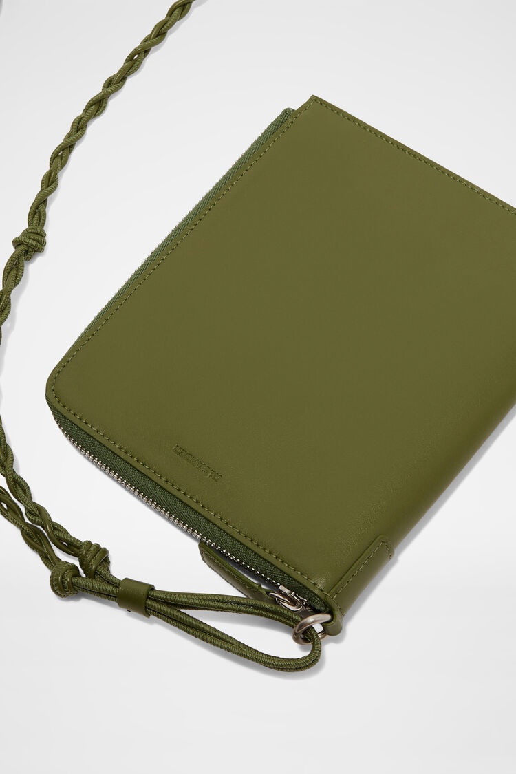 Tangle Passport Holder - 4