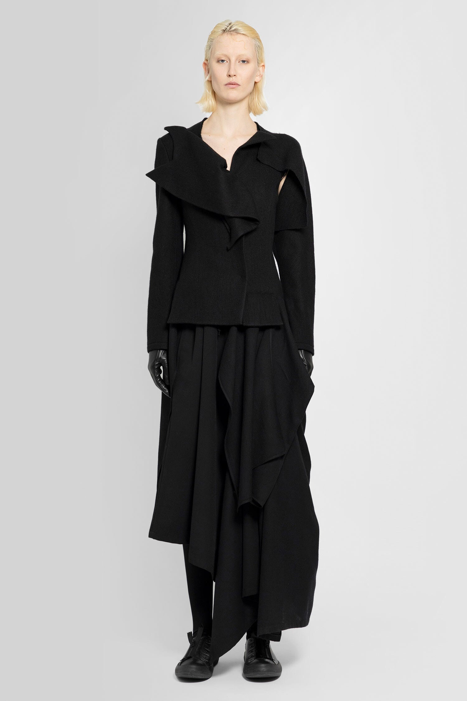 YOHJI YAMAMOTO WOMAN BLACK COATS - 1