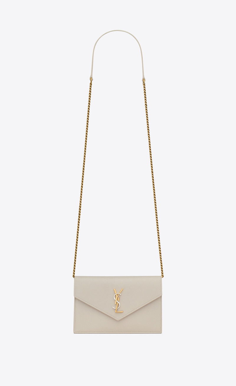 cassandre envelope chain wallet in smooth leather 1