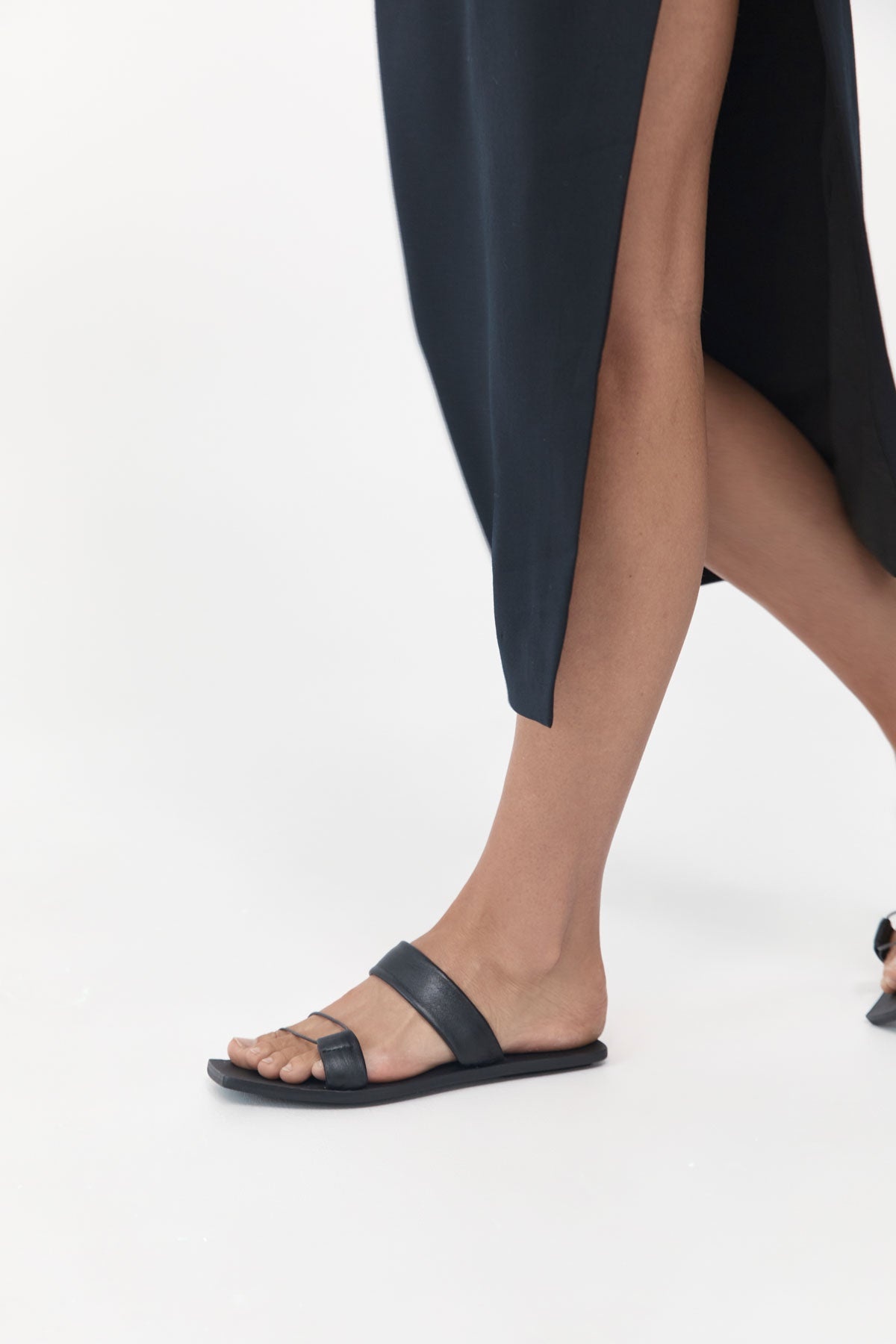 Kim Slide - Black - 1