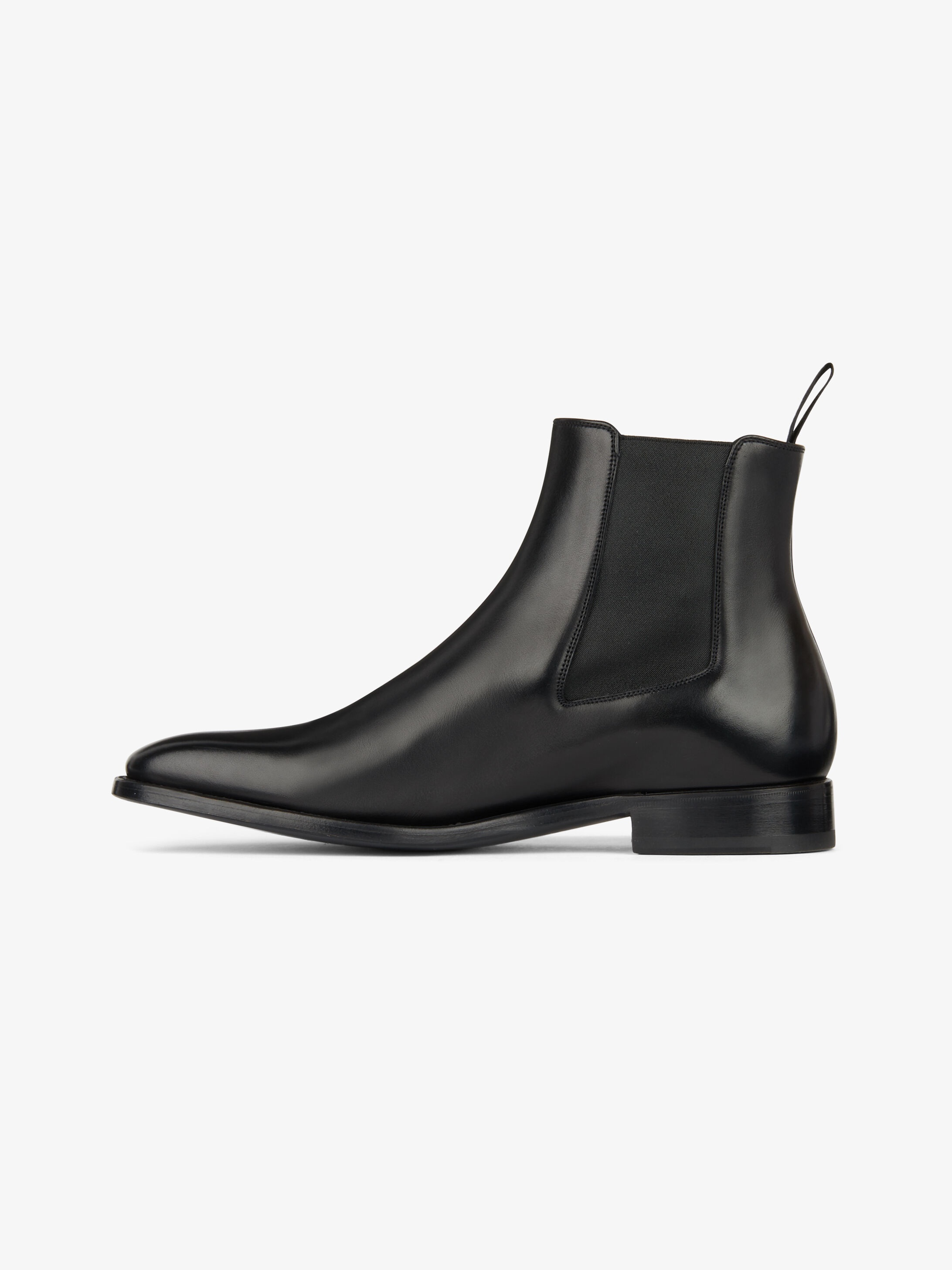 Chelsea boots in leather - 4