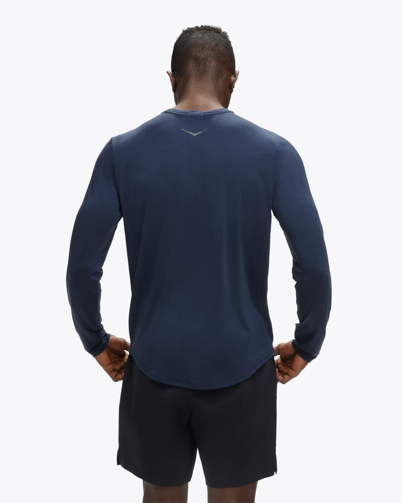 HOKA Men's Essential LS Tee outlook