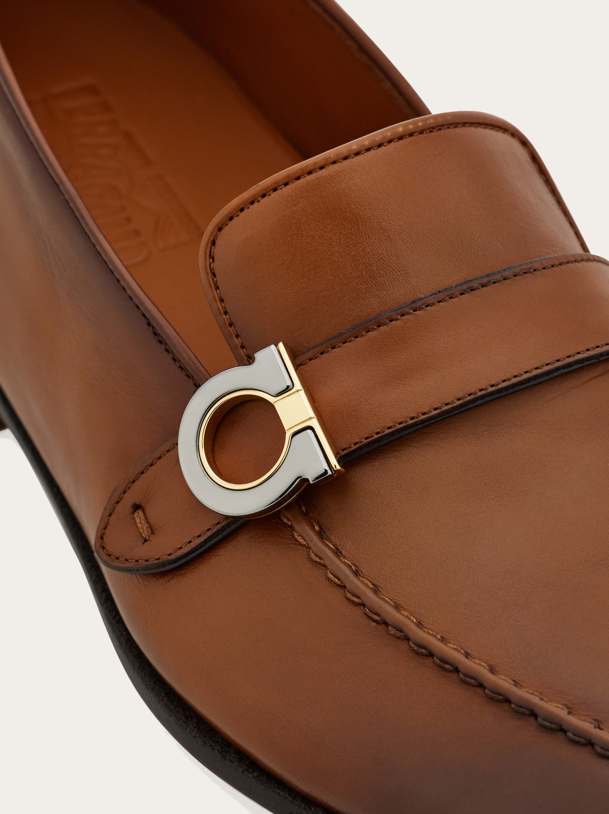 Tramezza loafer with Gancini ornament - 7