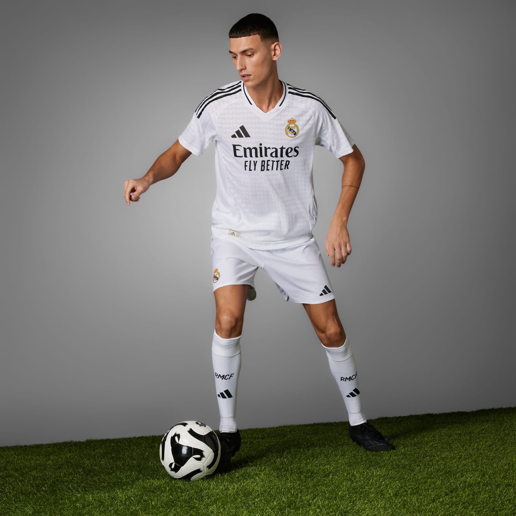 Real Madrid 24/25 Home Authentic Jersey - 8