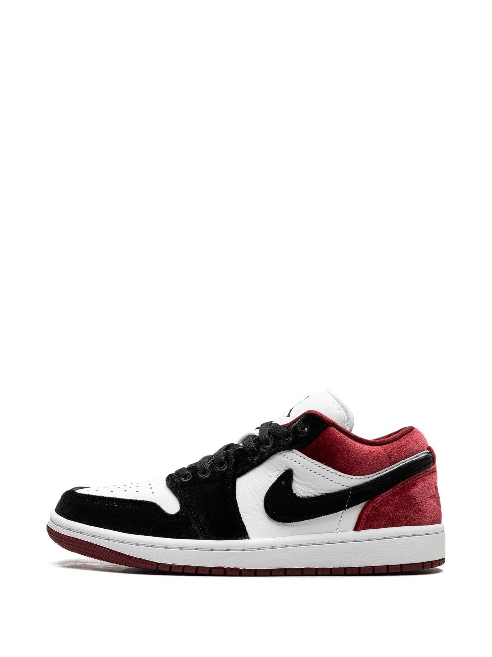 Jordan 1 Low SE "Velvet Black Toe - Black/White/Team Red" sneakers - 5