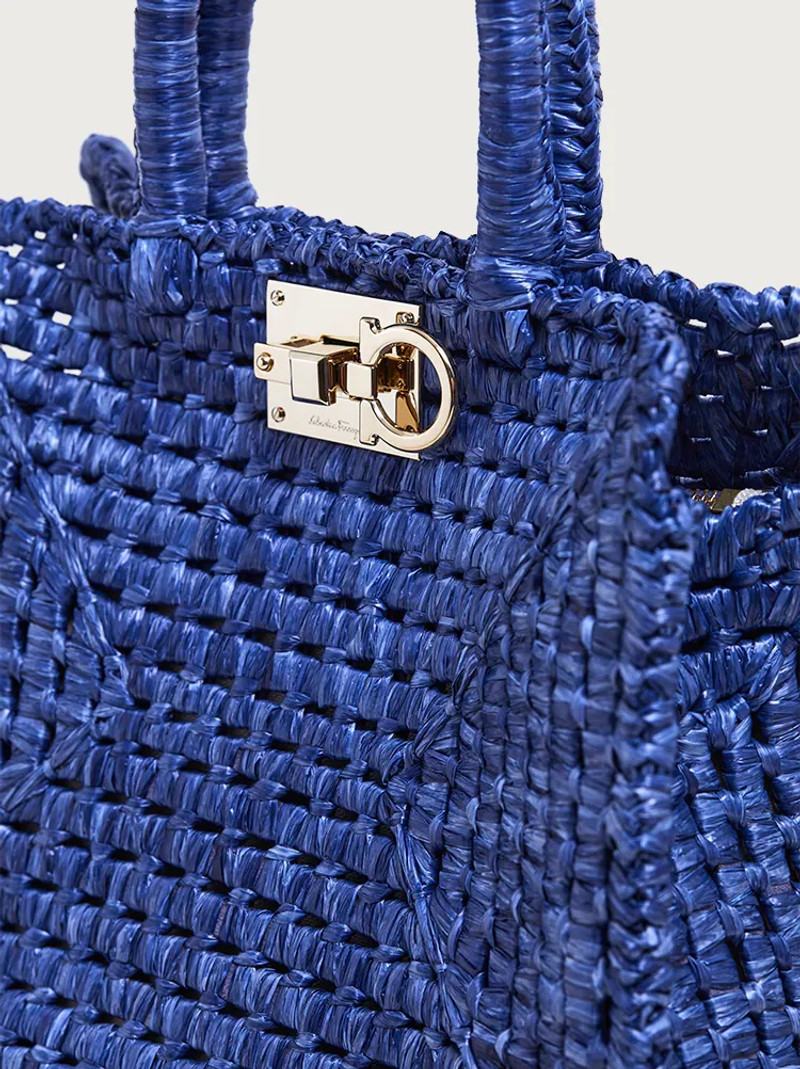 FERRAGAMO STUDIO BOX BAG (M) 9