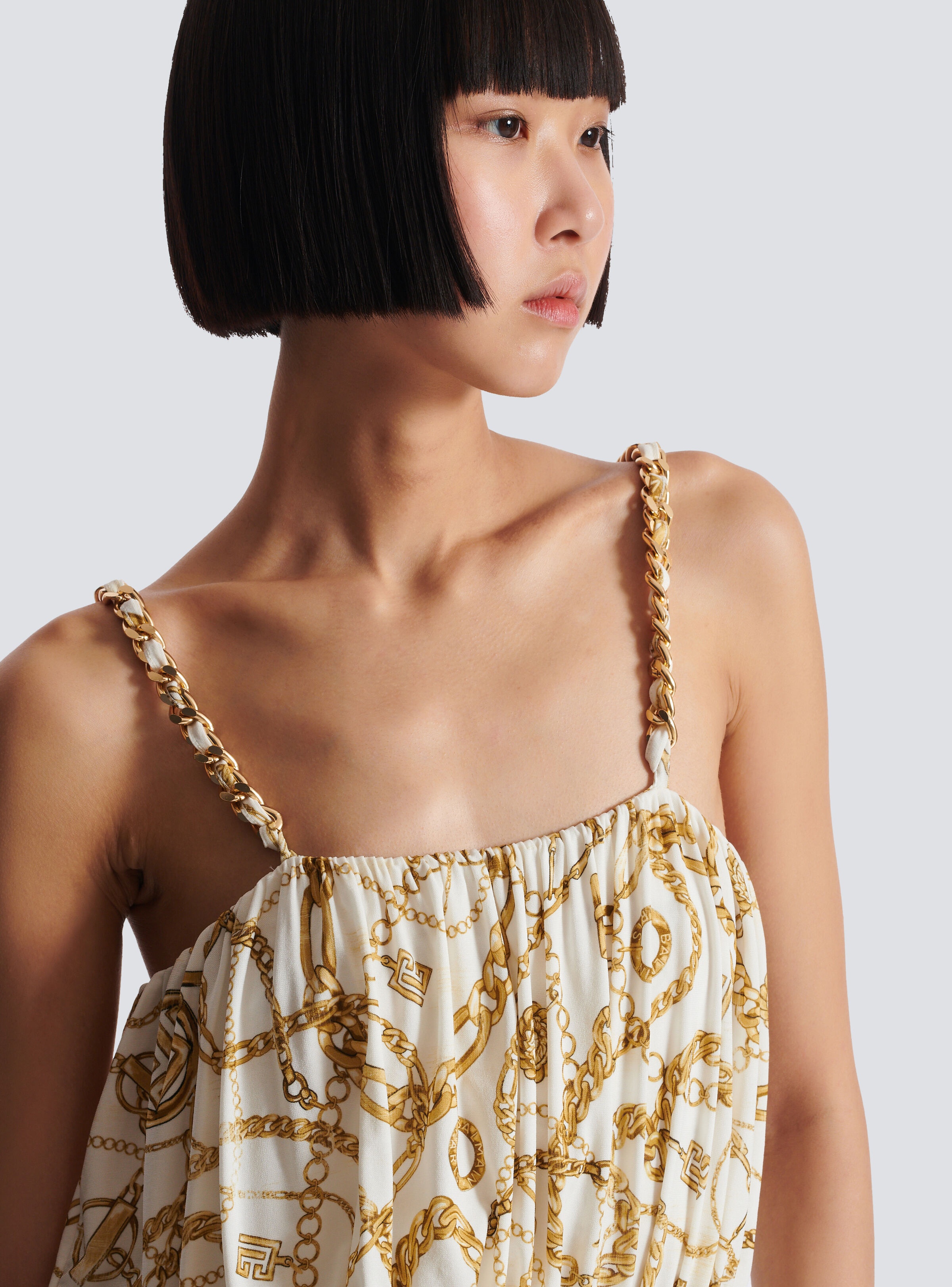 Flowing printed jumpsuit with Balmain Chains pattern - 8