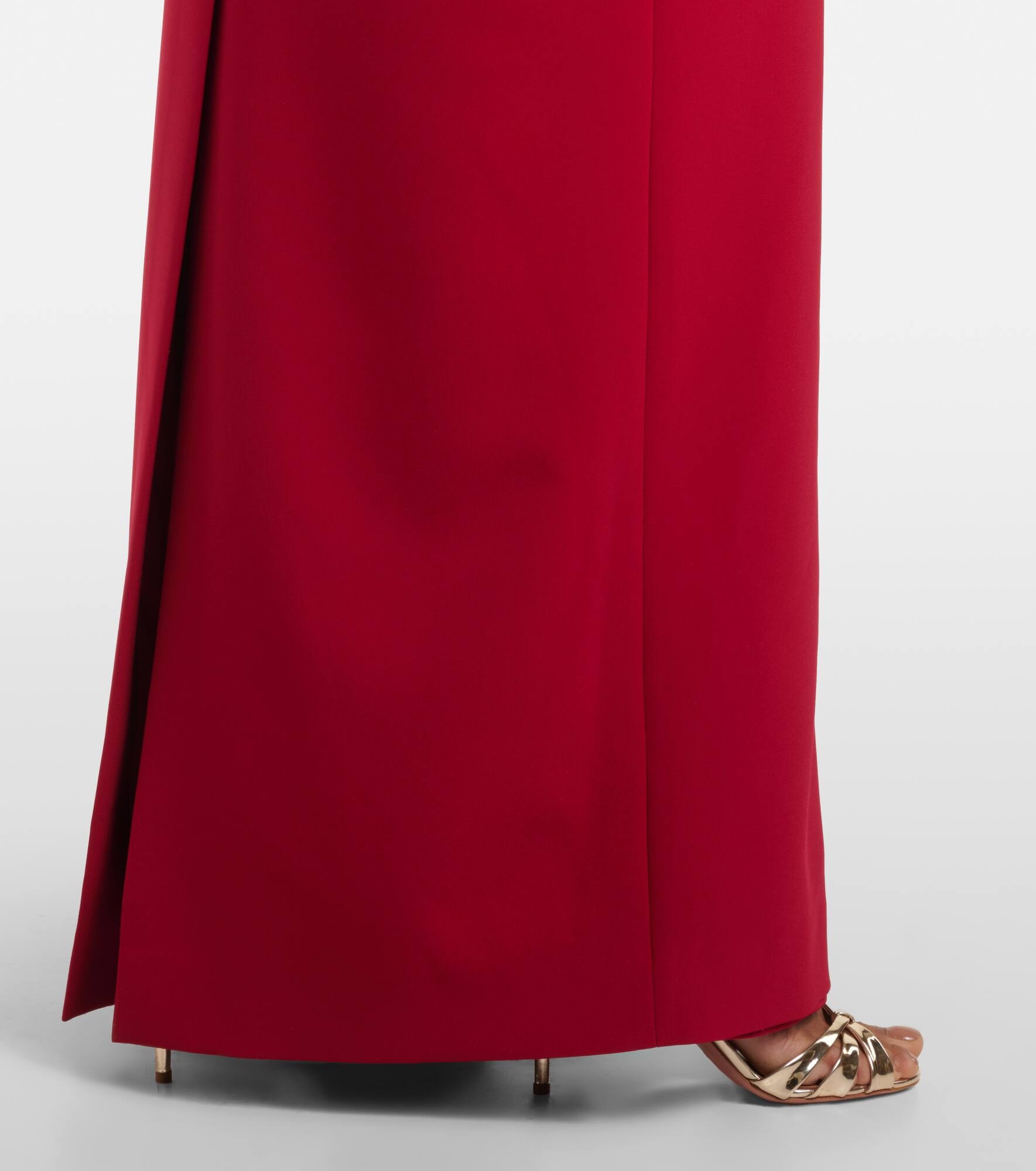 Draped off-shoulder crêpe gown - 5