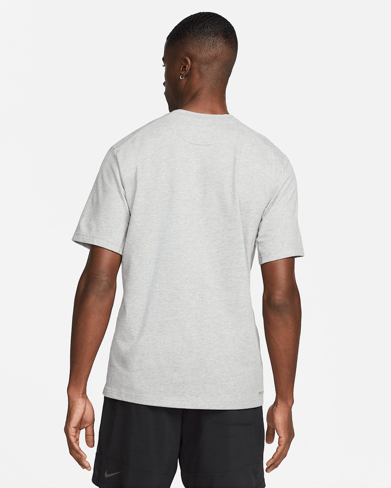 Nike Nike Primary Men's Dri-FIT Short-Sleeve Versatile Top outlook