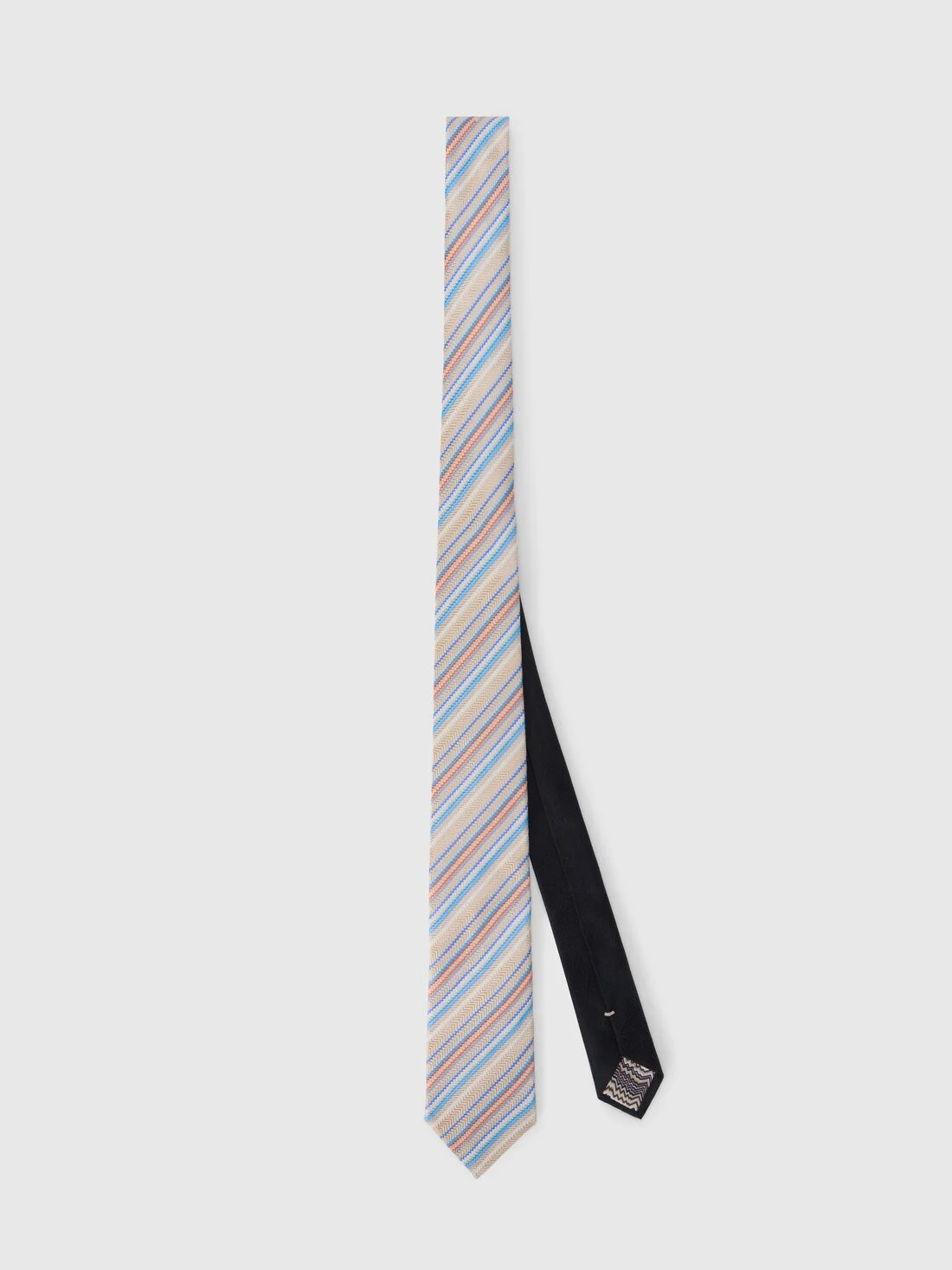 Silk tie with micro zigzag pattern - 1