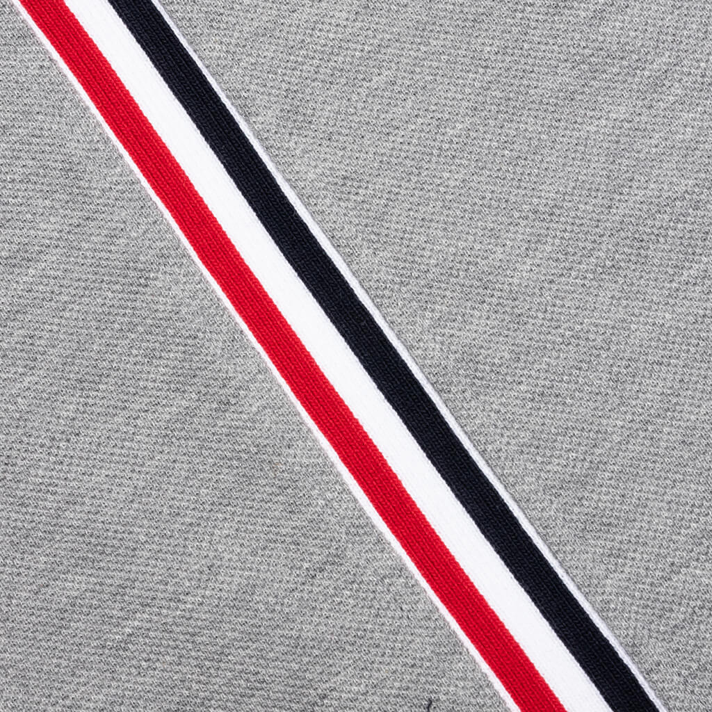 THOM BROWNE CENTER BACK STRIPE PIQUE TEE - LIGHT GREY - 3