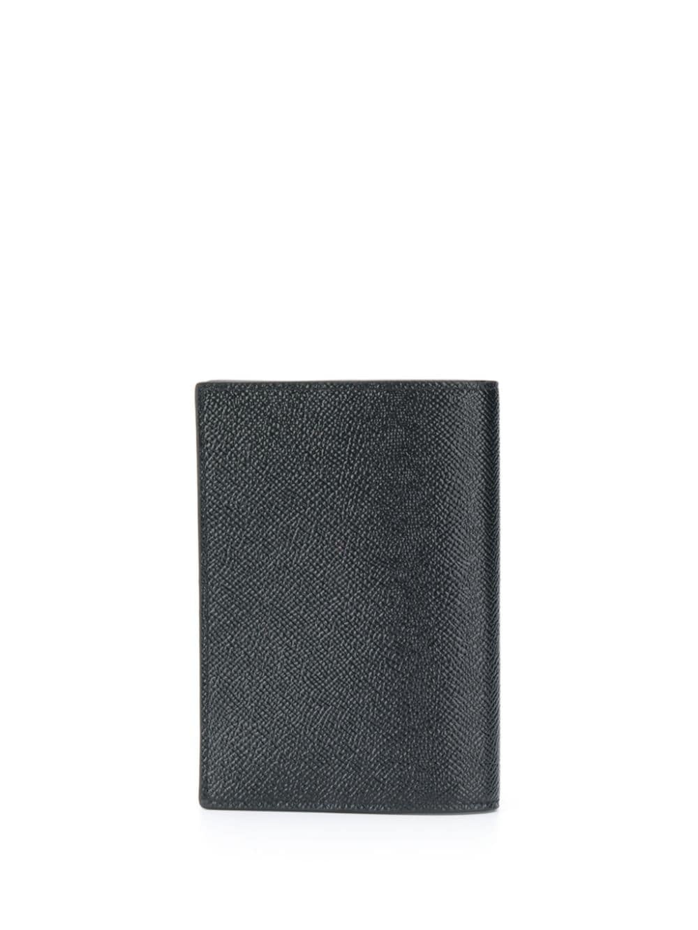 logo passport holder - 2