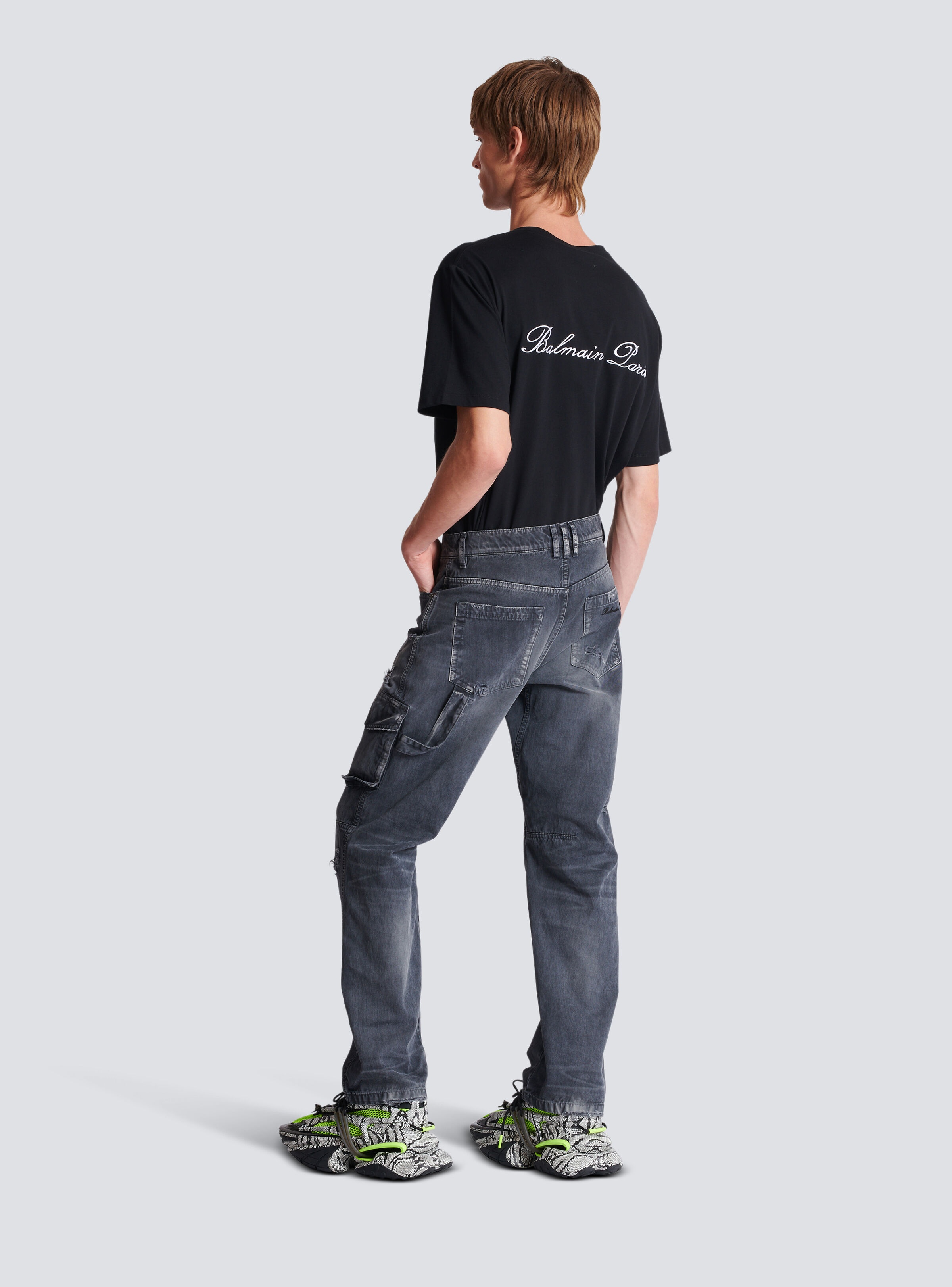 Worn-effect cargo trousers - 4