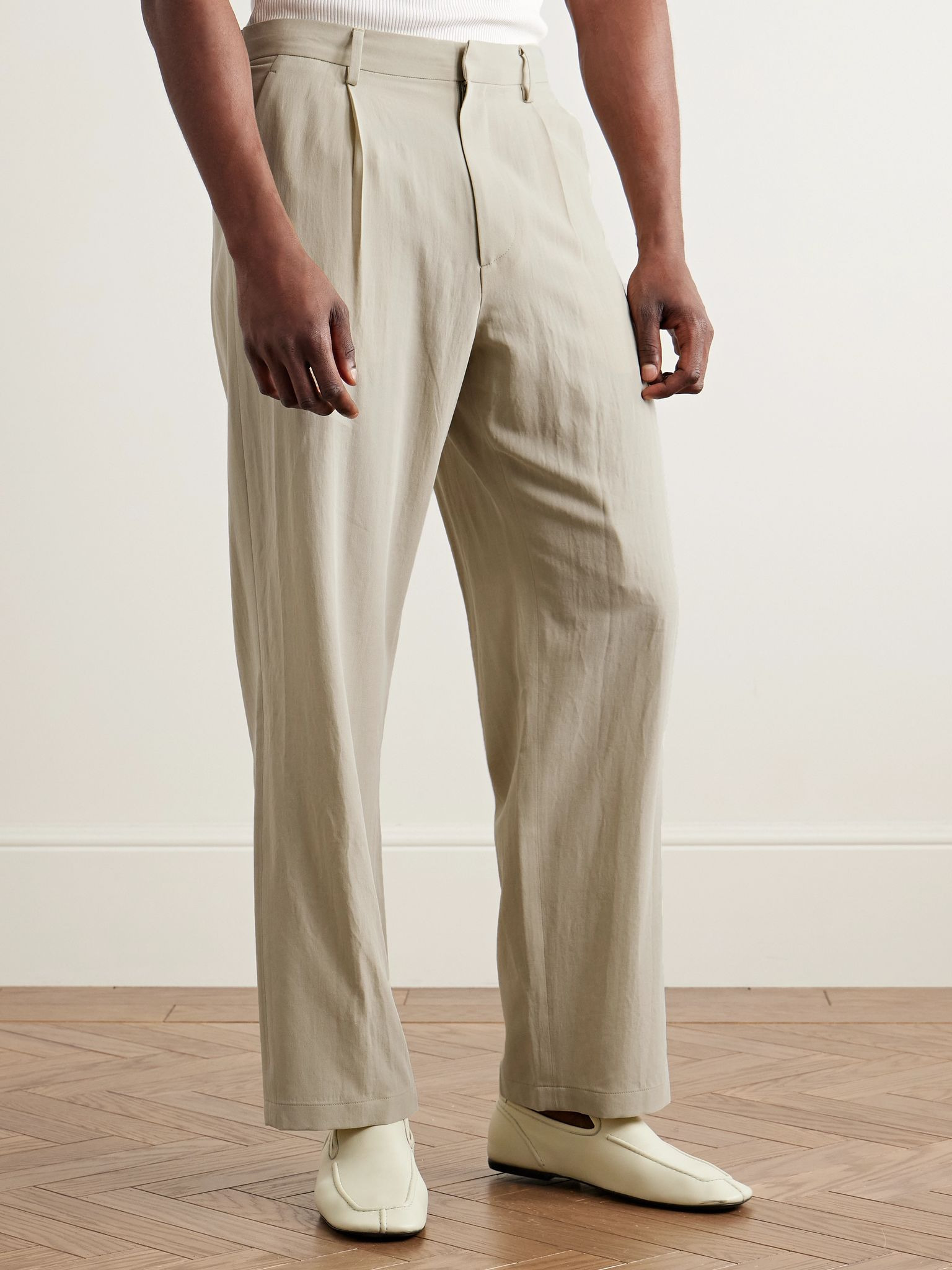 Straight-Leg Pleated Cotton and Wool-Blend Gabardine Trousers Beige - 3