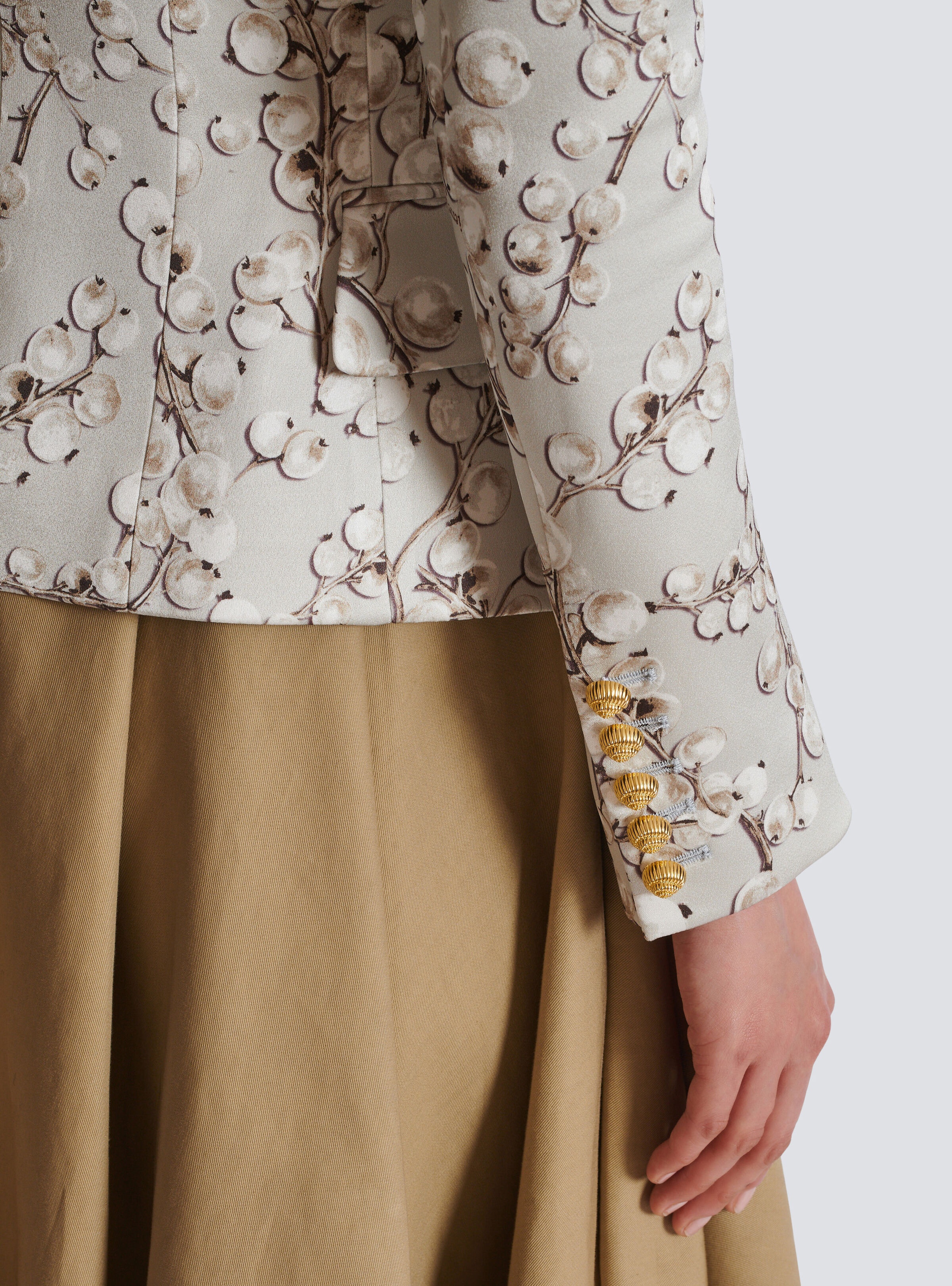 6-button satin jacket with Redcurrant print - 6