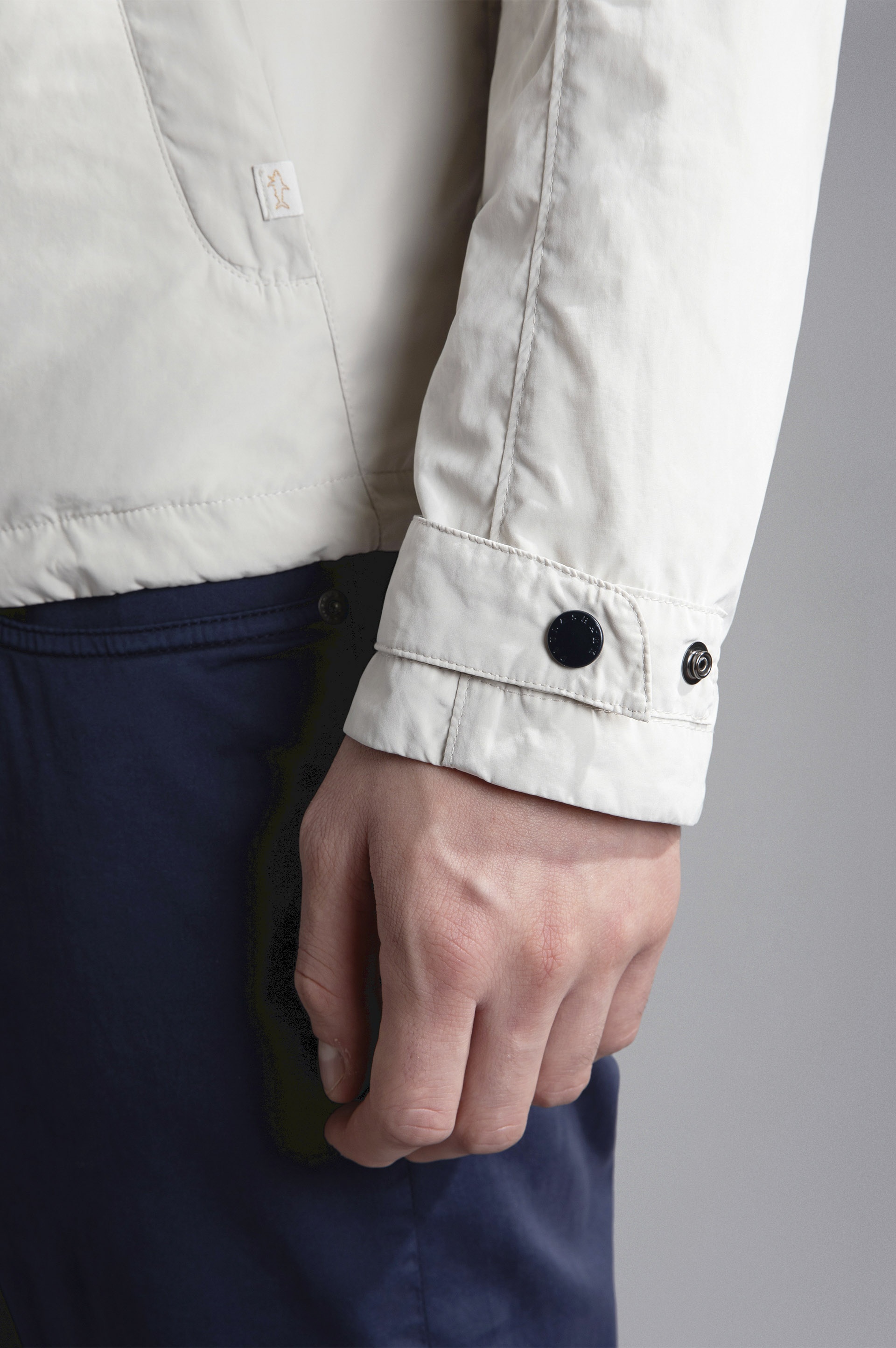 RE-130 HIGH DENSITY WINDBREAKER - 4