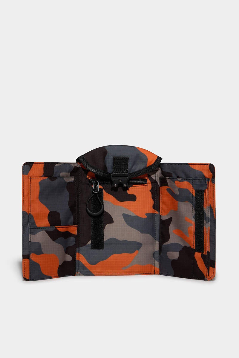 CERESIO 9 CAMO TRAVEL NECK WALLET 3